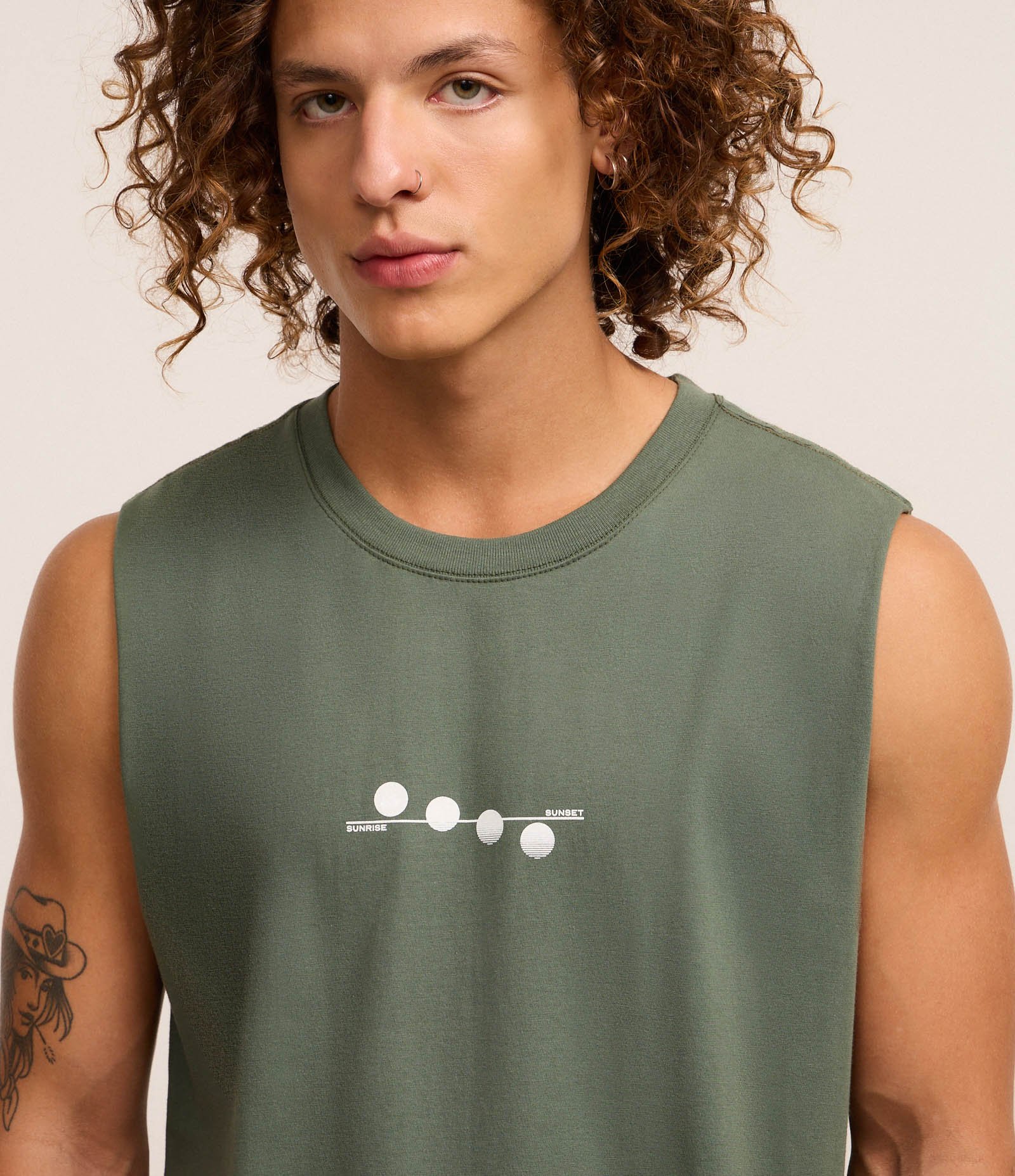 Regata Comfort em Algodão com Estampa Centralizada Verde 4