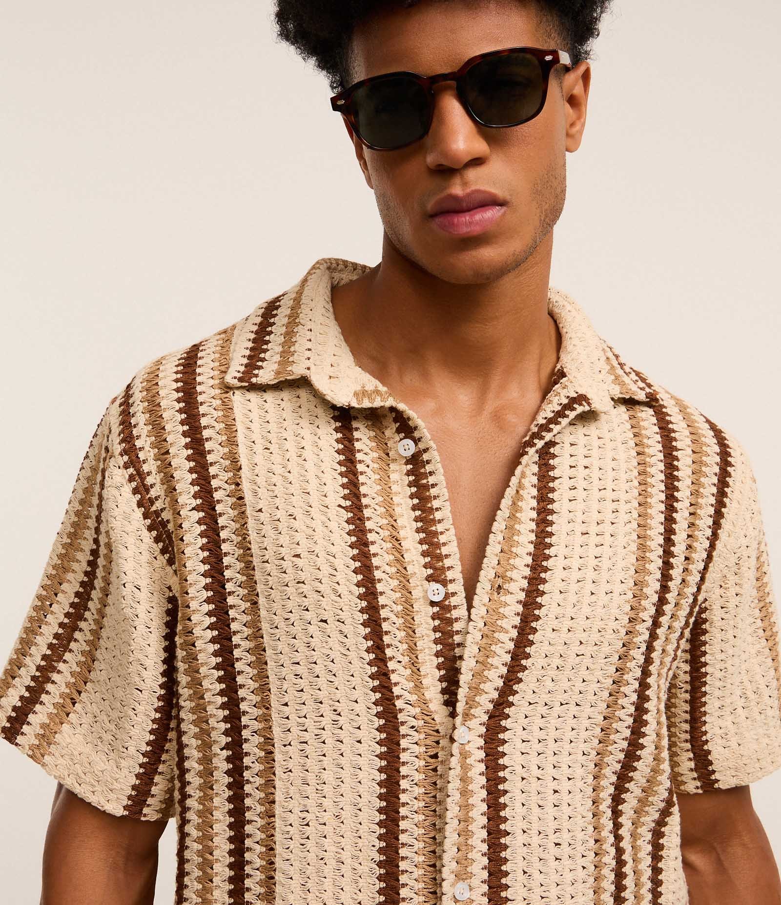 Camisa em Crochê Rustico com Textura e Listras Contrastantes Bege 8