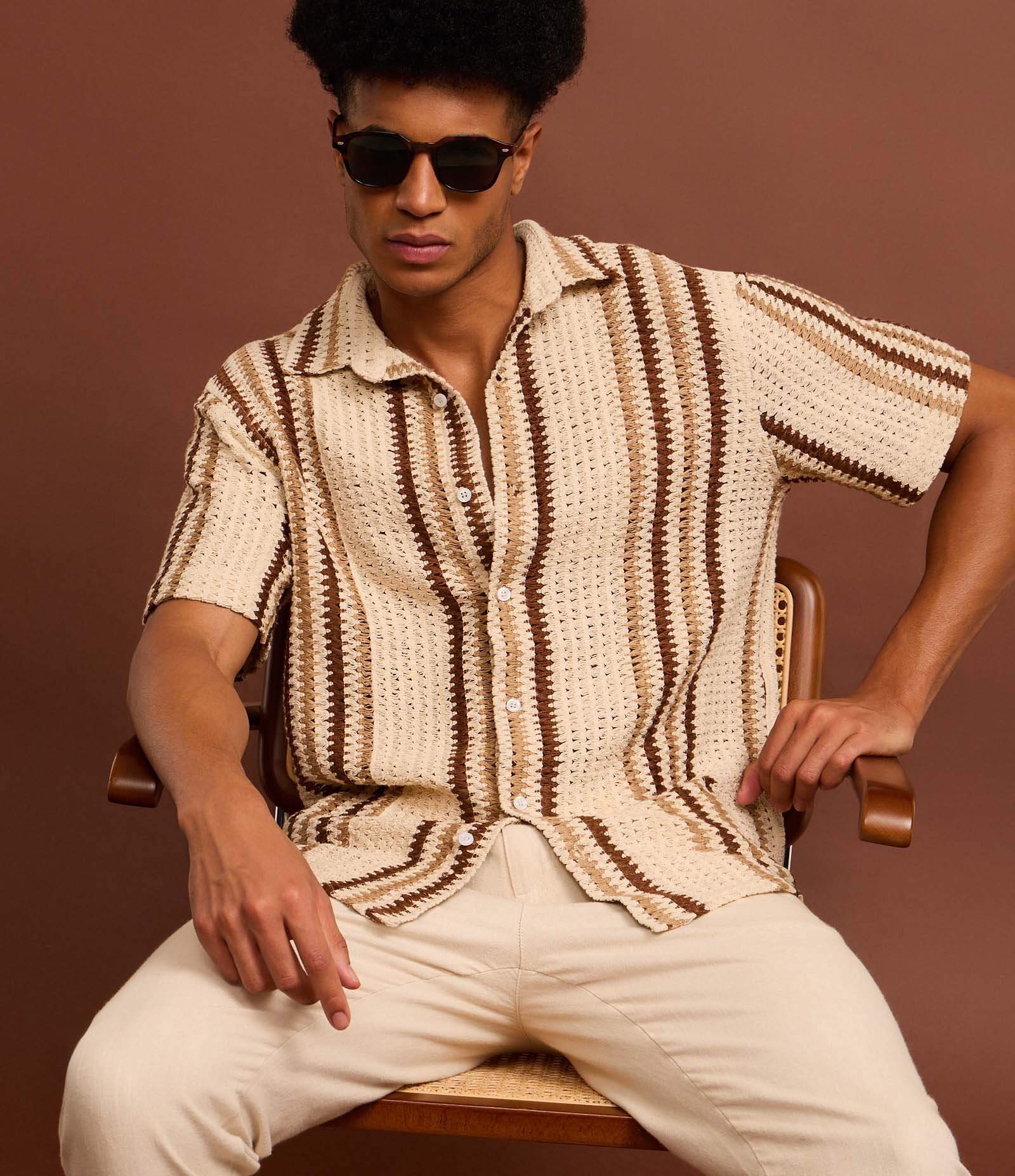 Camisa em Crochê Rustico com Textura e Listras Contrastantes Bege 3
