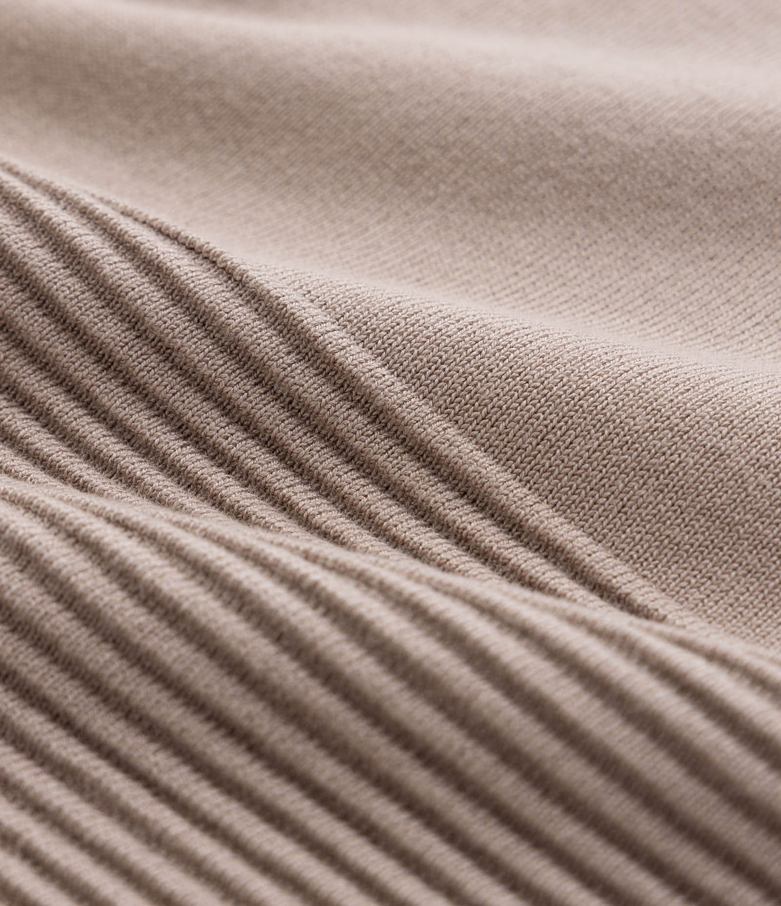 Suéter em Tricô com Textura em Nervuras Bege 11