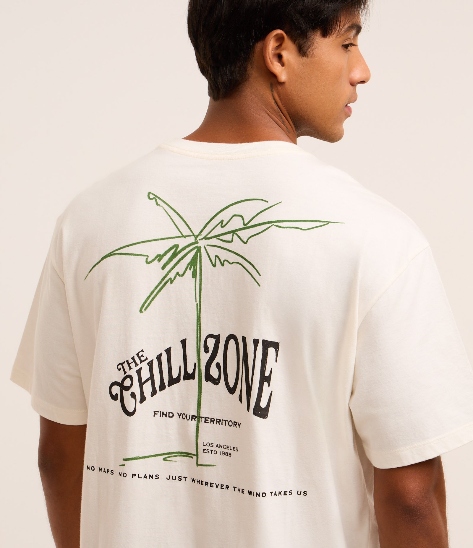 Camiseta Relaxed com Estampa de Coqueiros Branco 3