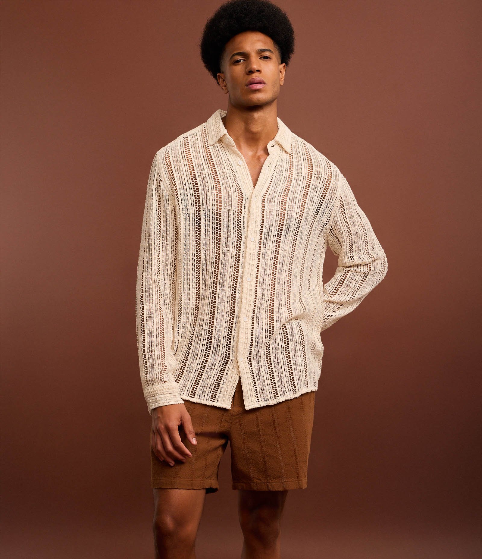 Bermuda em Algodão com Textura e Cós Elástico Marrom 3