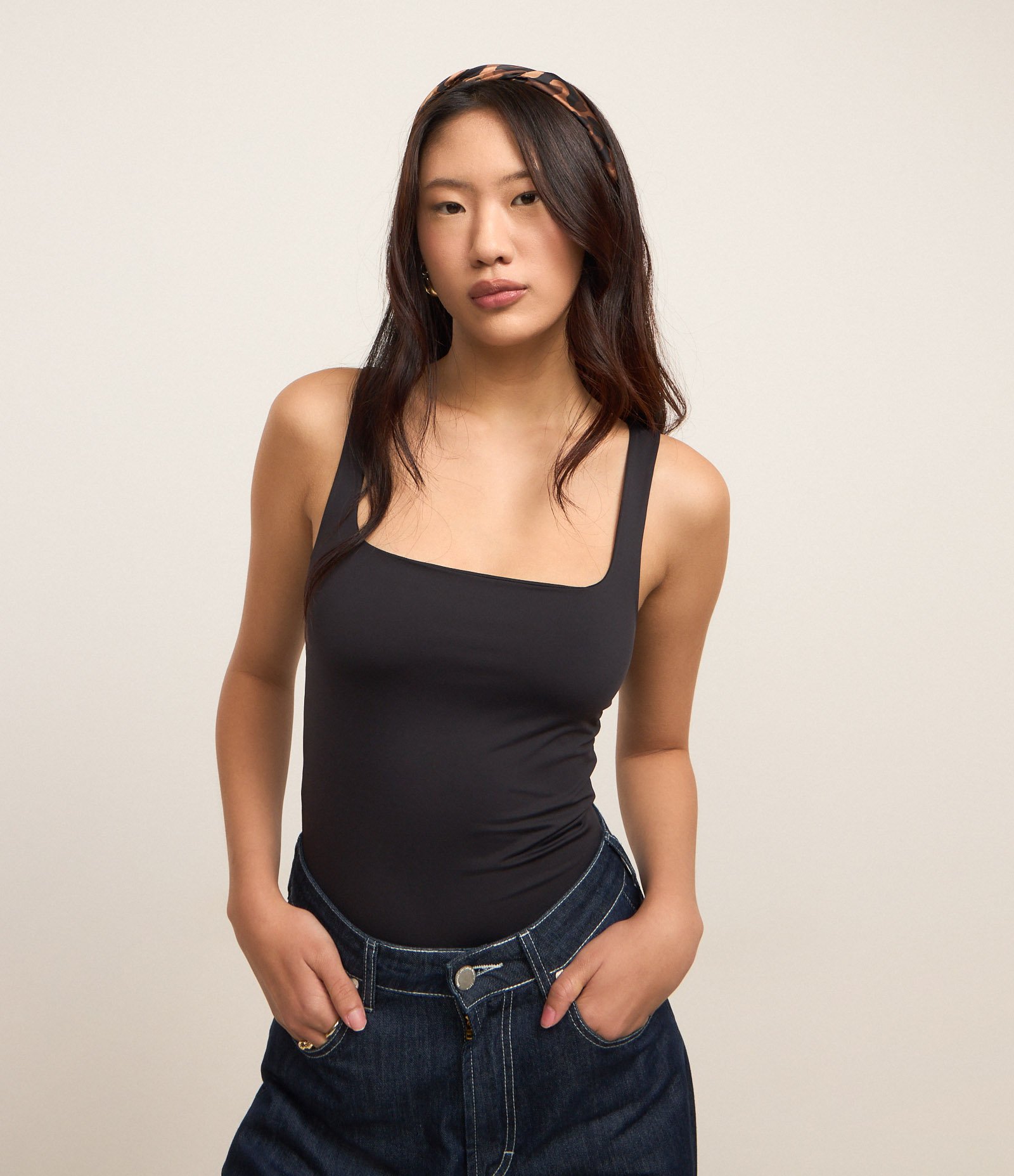 Blusa em Microfibra com Decote quadrado Preto 1