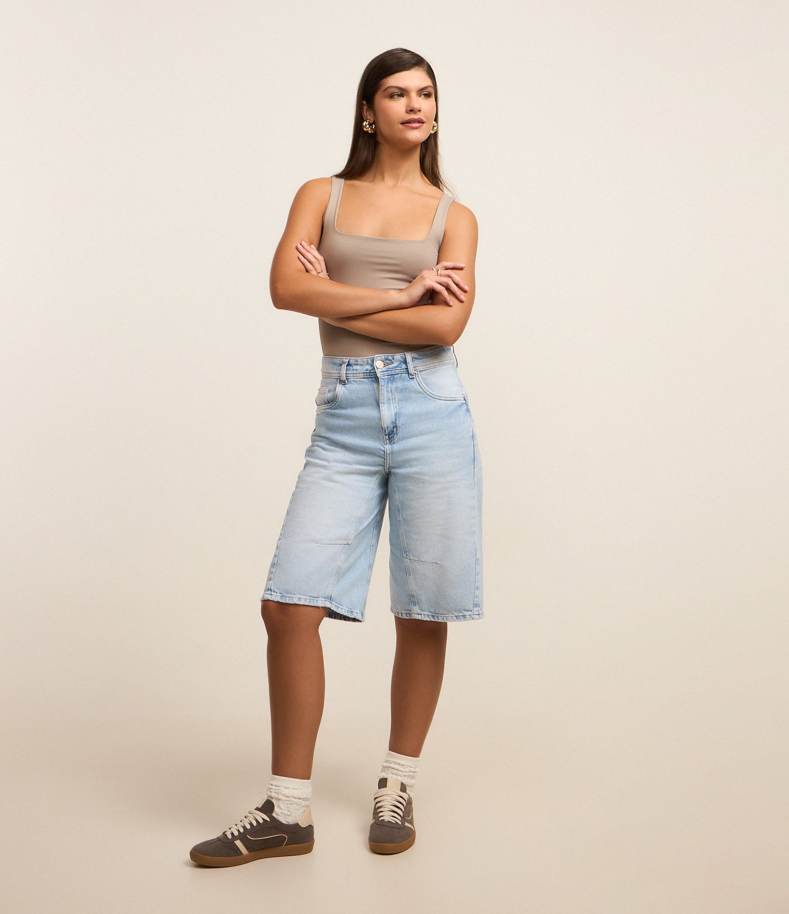 Blusa em Microfibra com Decote quadrado Cinza 2