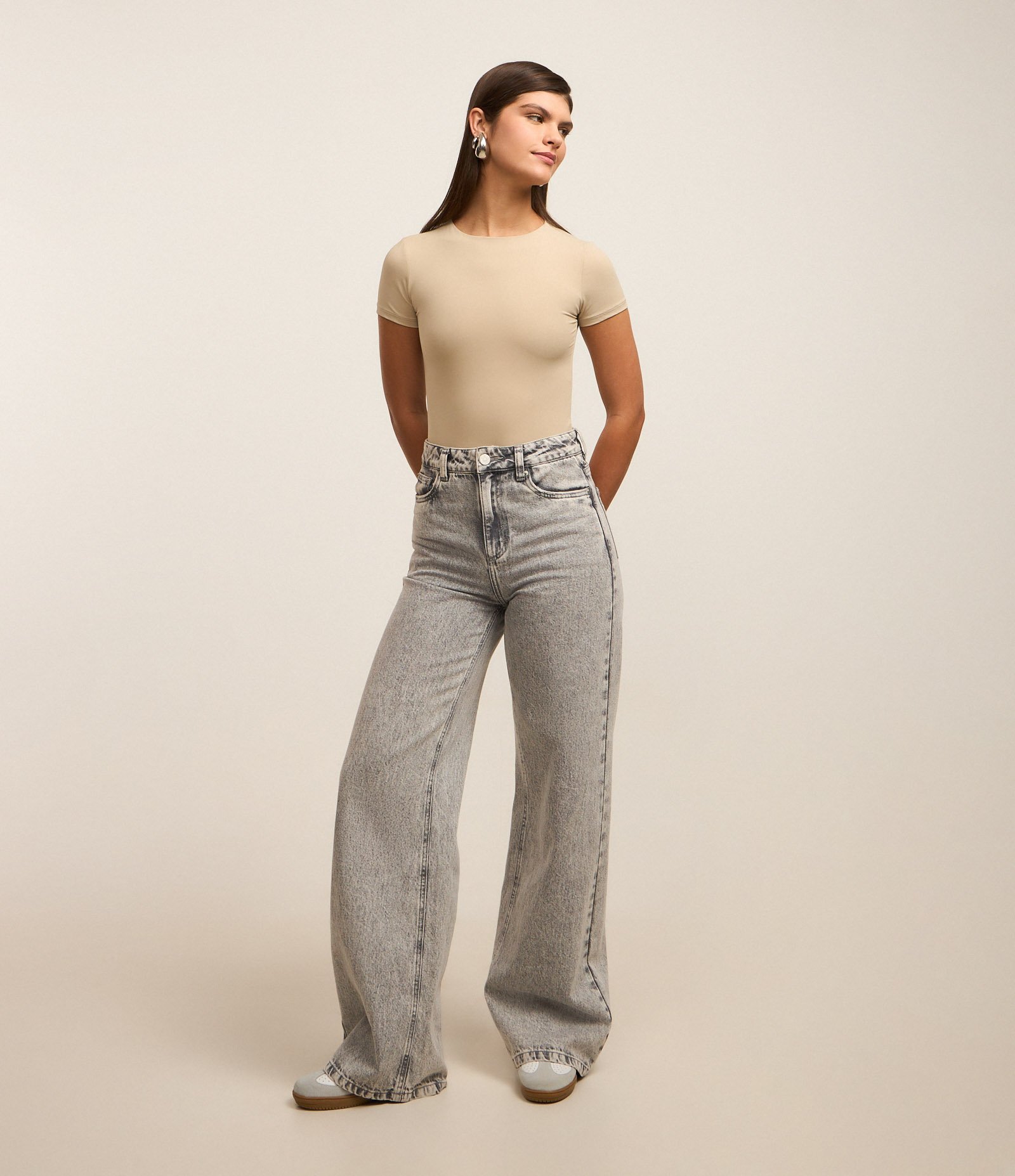 Body Básico em Poliamida com Mangas Curtas Bege 2