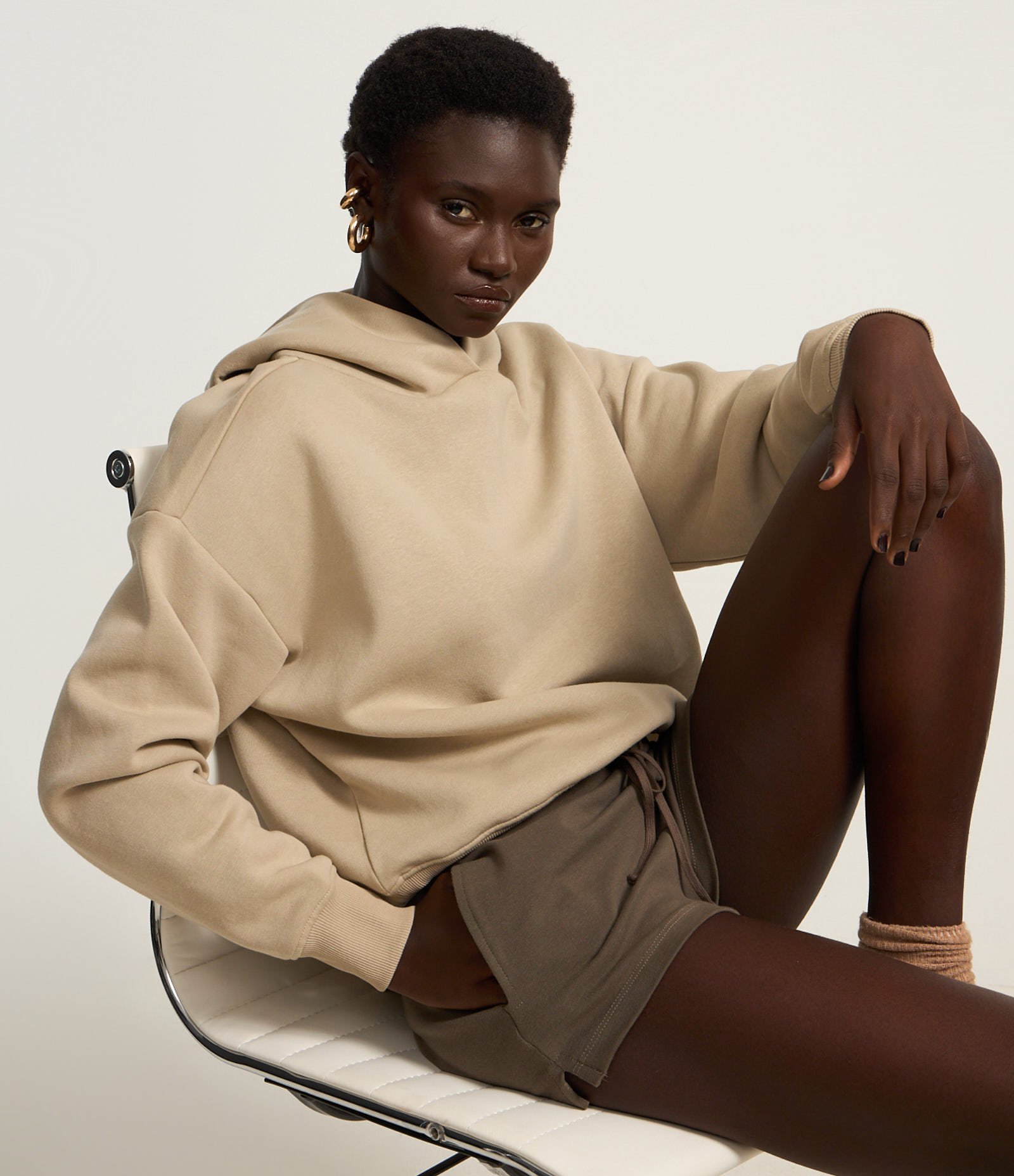 Short Básico em Ribana com Amarração no Cós Marrom 1