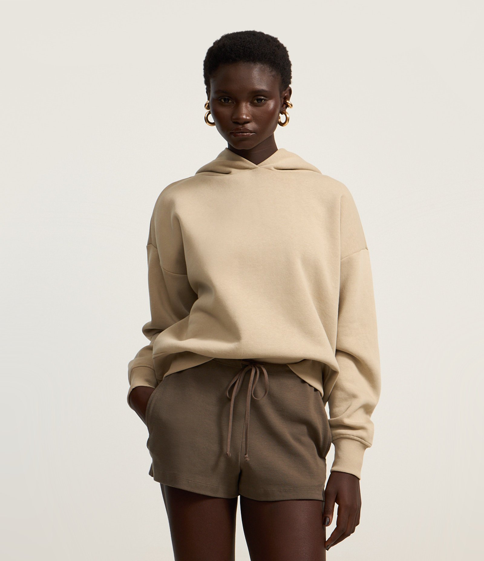 Short Básico em Ribana com Amarração no Cós Marrom 2