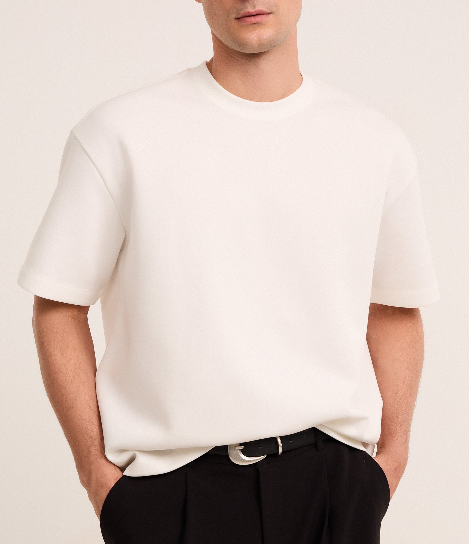 Camiseta Boxy Tech em Malha Pesada Off White 4