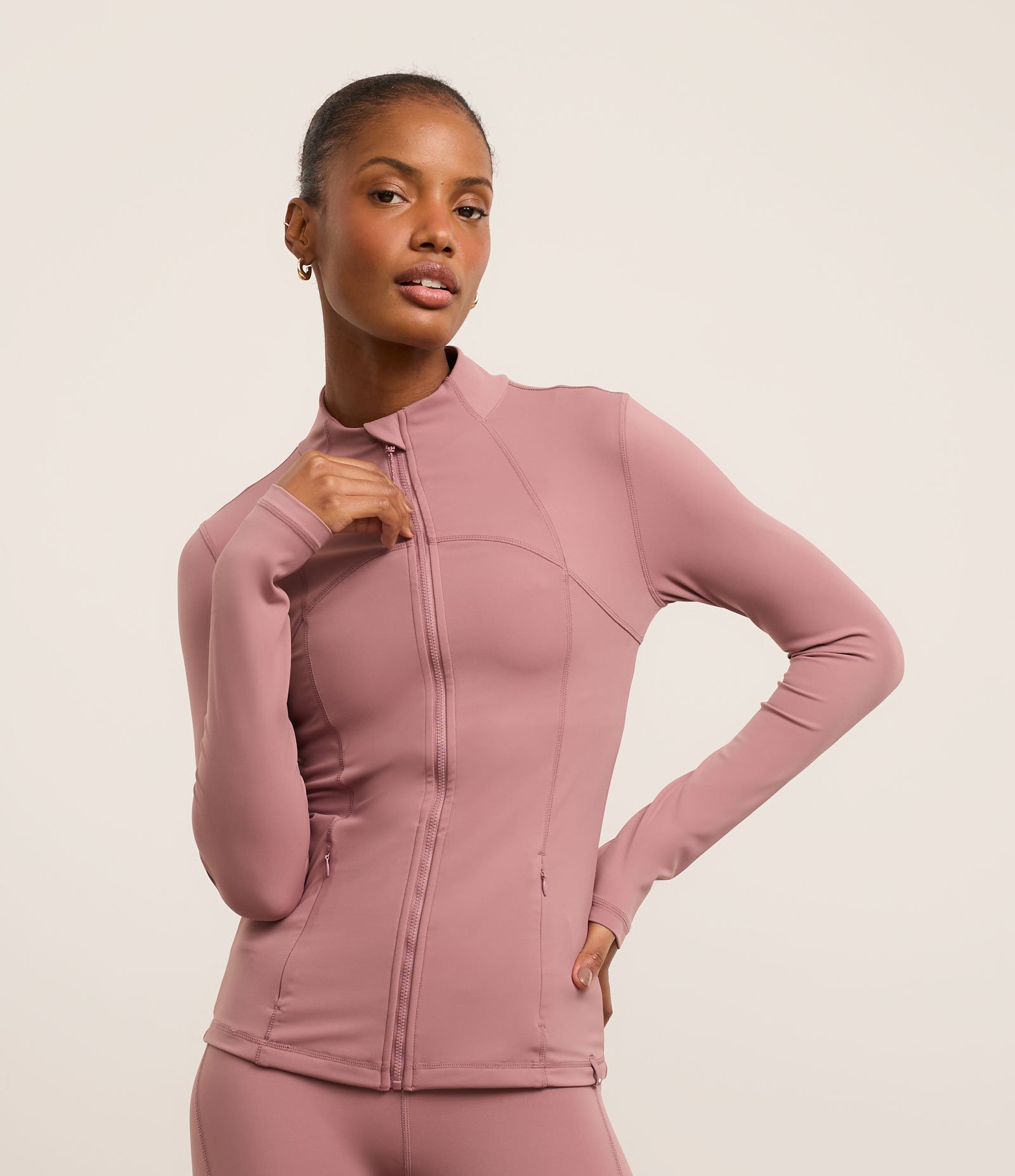 Jaqueta Esportiva em Microfibra com Recortes e Bolsos Rosa 1