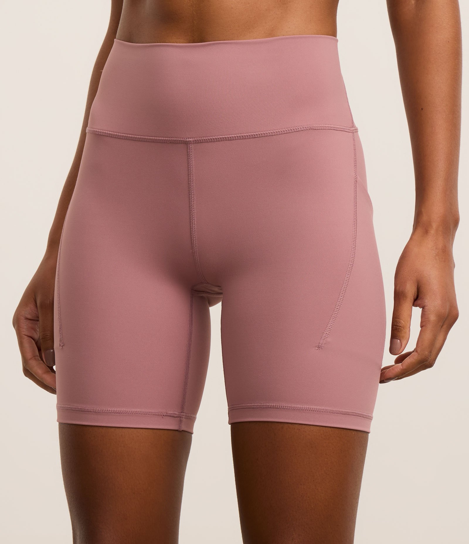 Bermuda Esportiva em Microfibra com Bolso Funcional Lilas 3