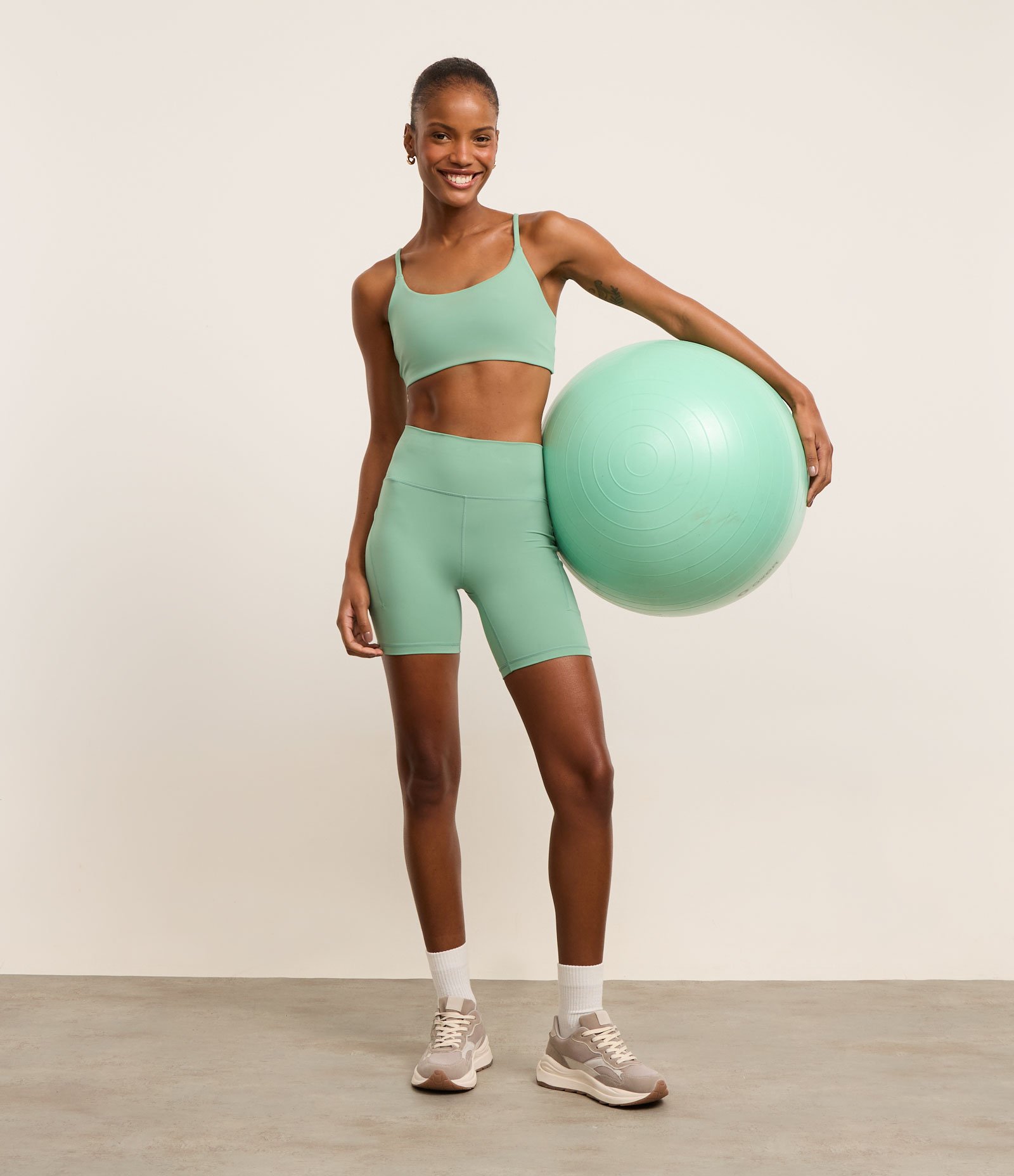 Top Esportivo Nadador sem Bojo em Poliamida Verde 2