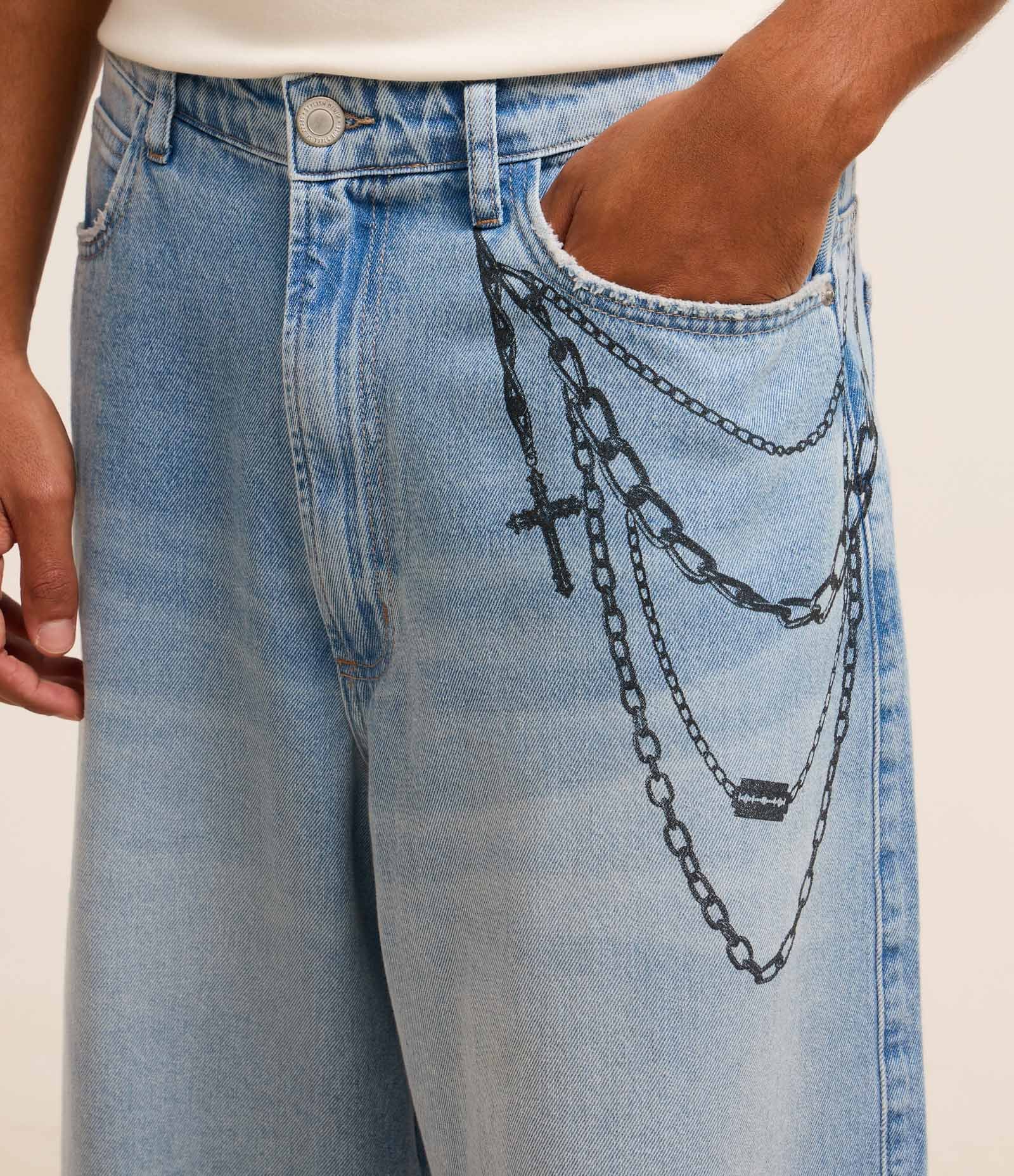 Bermuda Jorts Super Baggy em Jeans com Estampa Cordão e Puídos Azul 3