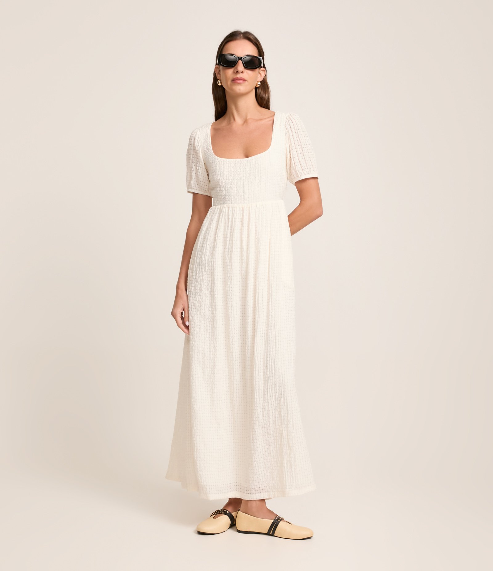 Vestido Longo Texturizado com Manga Bufante e Laços Off White 3