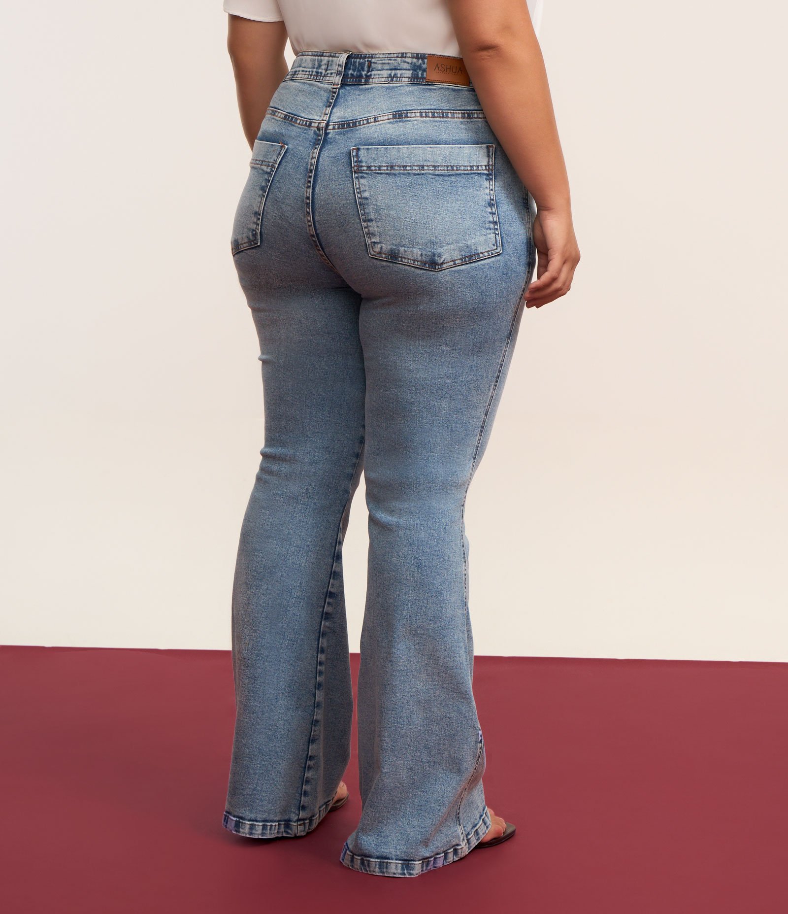 Calça Flare em Jeans com Elastano Curve & Plus Size Azul 3