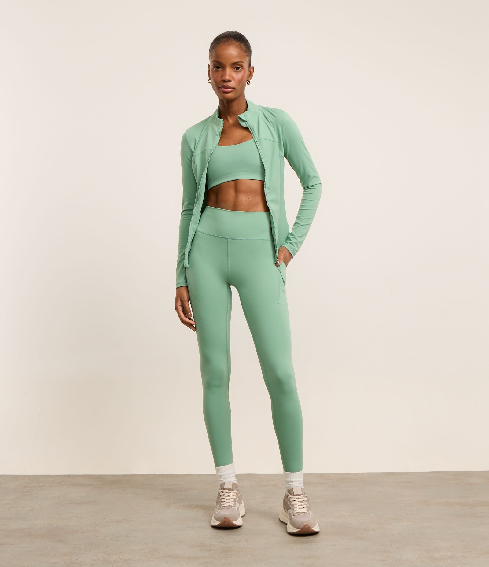 Calca Legging Esportiva em Microfibra com Bolsos Verde 1