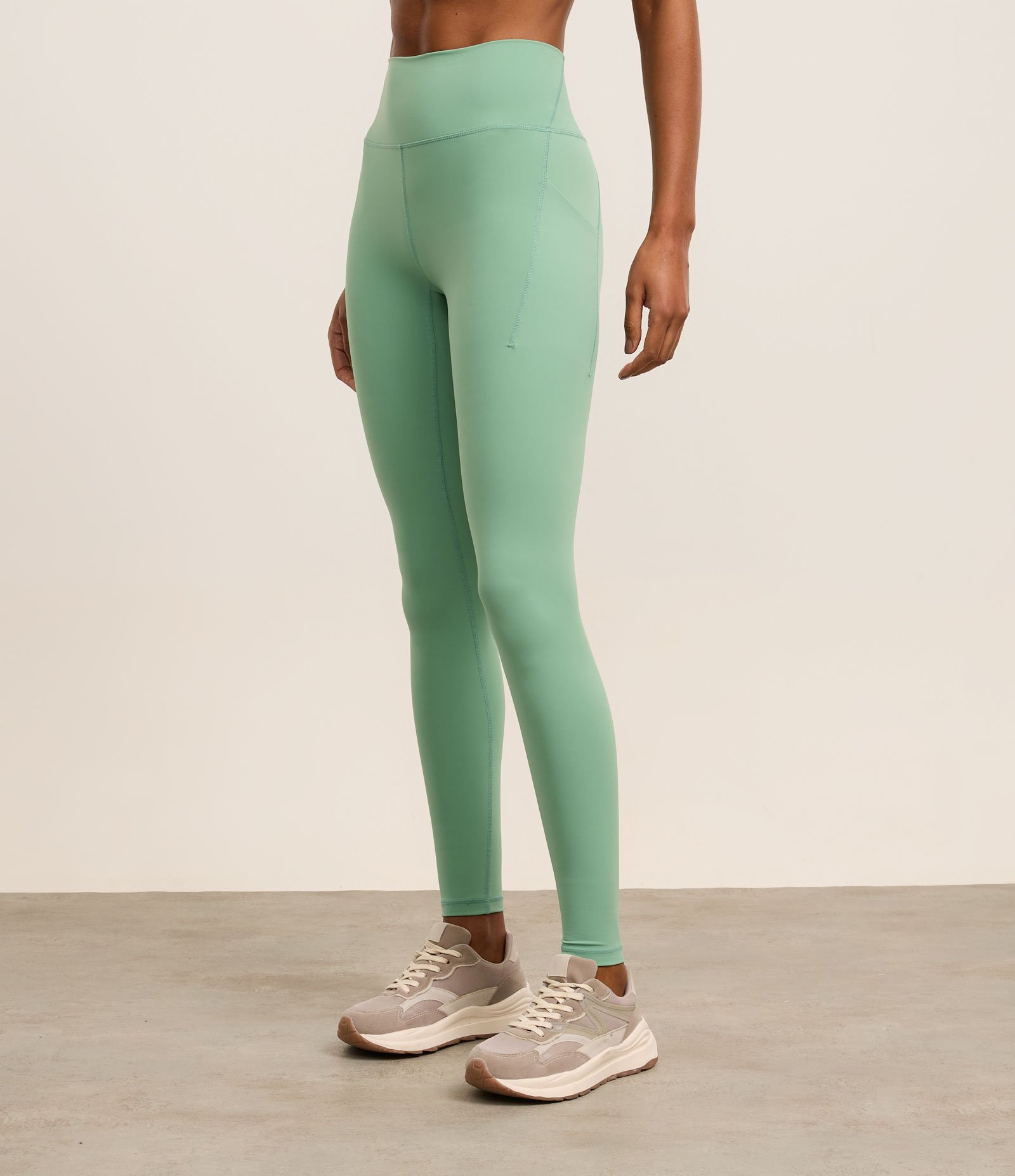 Calca Legging Esportiva em Microfibra com Bolsos Verde 2