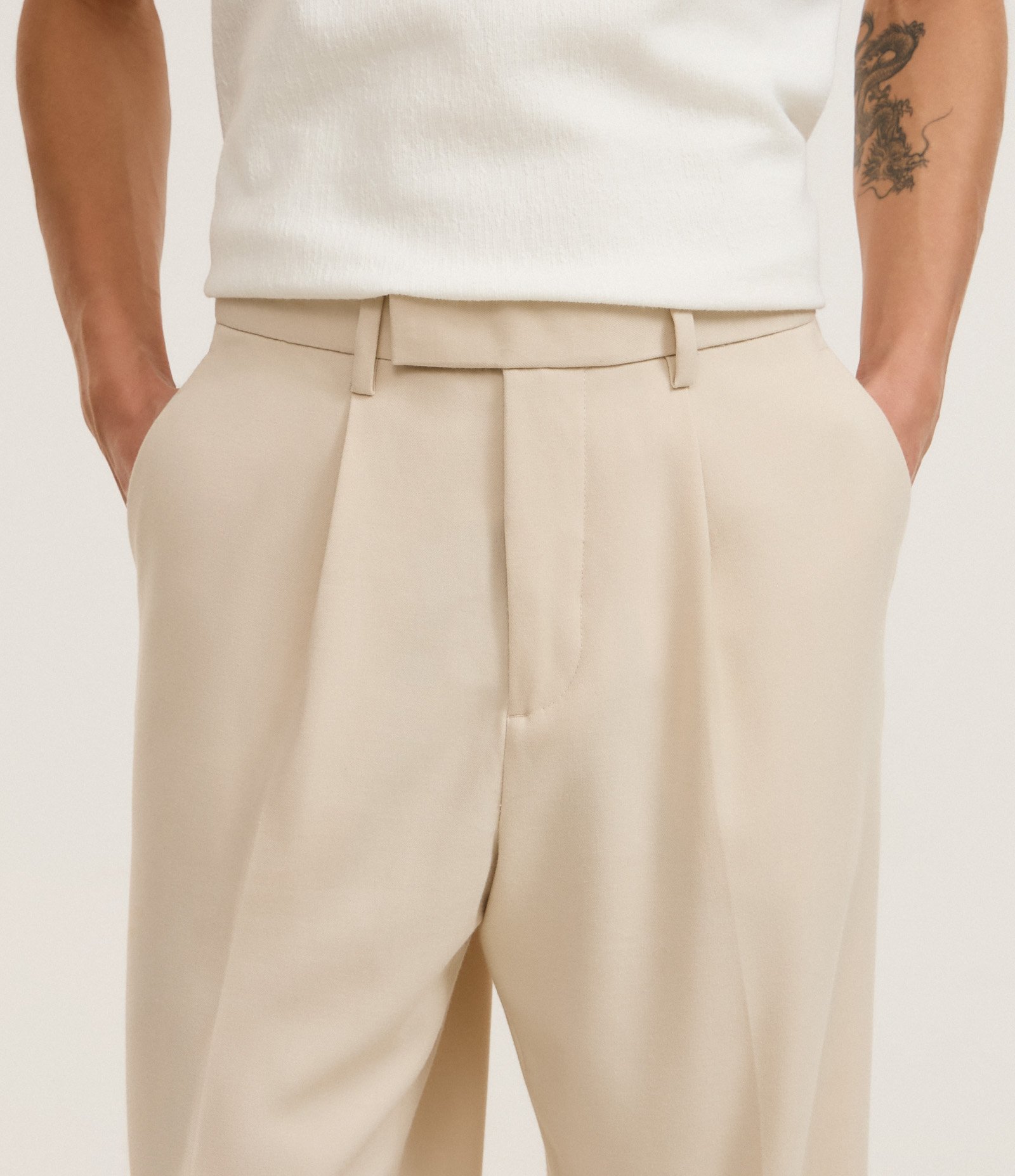 Calça Wide Leg com Bolso e Friso Alfaiatada Bege 3