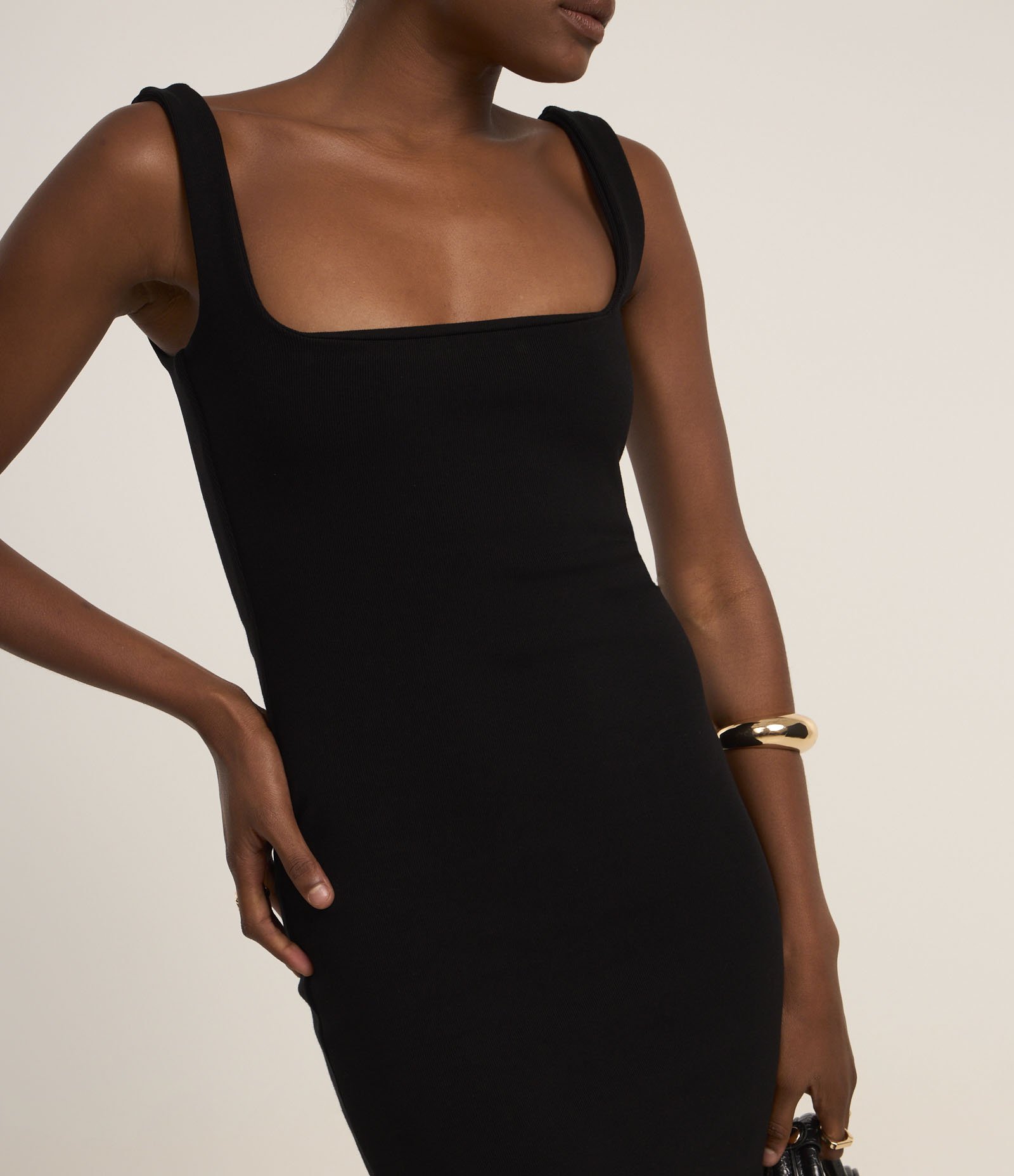 Vestido Midi em Ribana com Decote Quadrado Preto 7