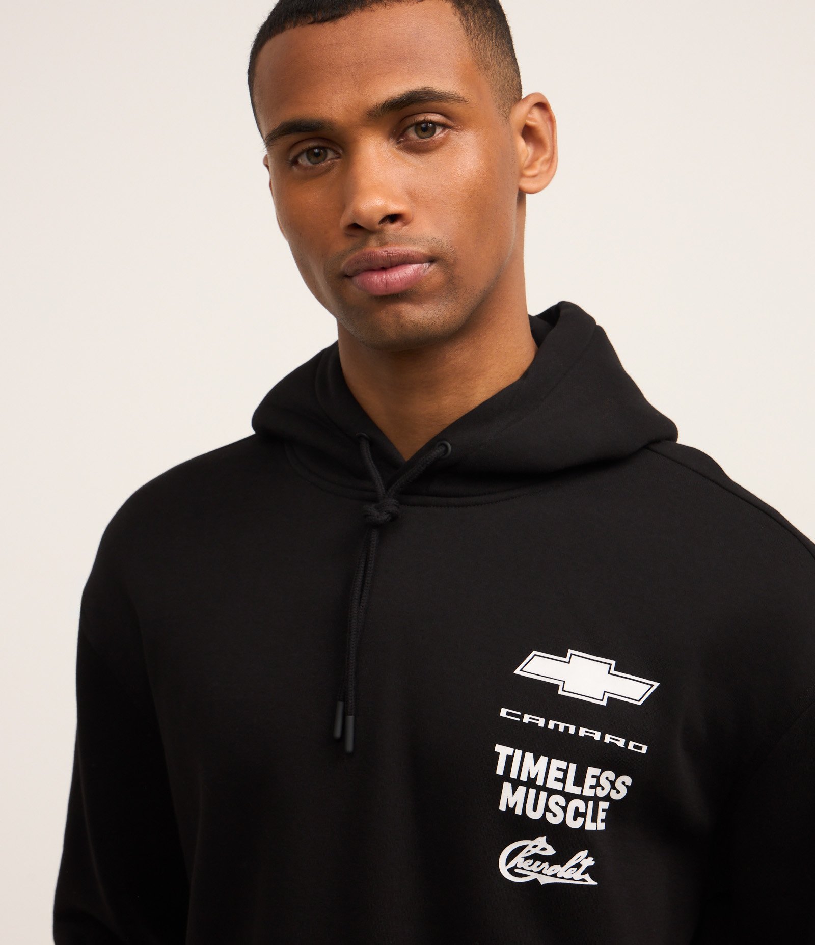 Casaco Relaxed em Fleece com Estampa de Camaro Amarelo Preto 4