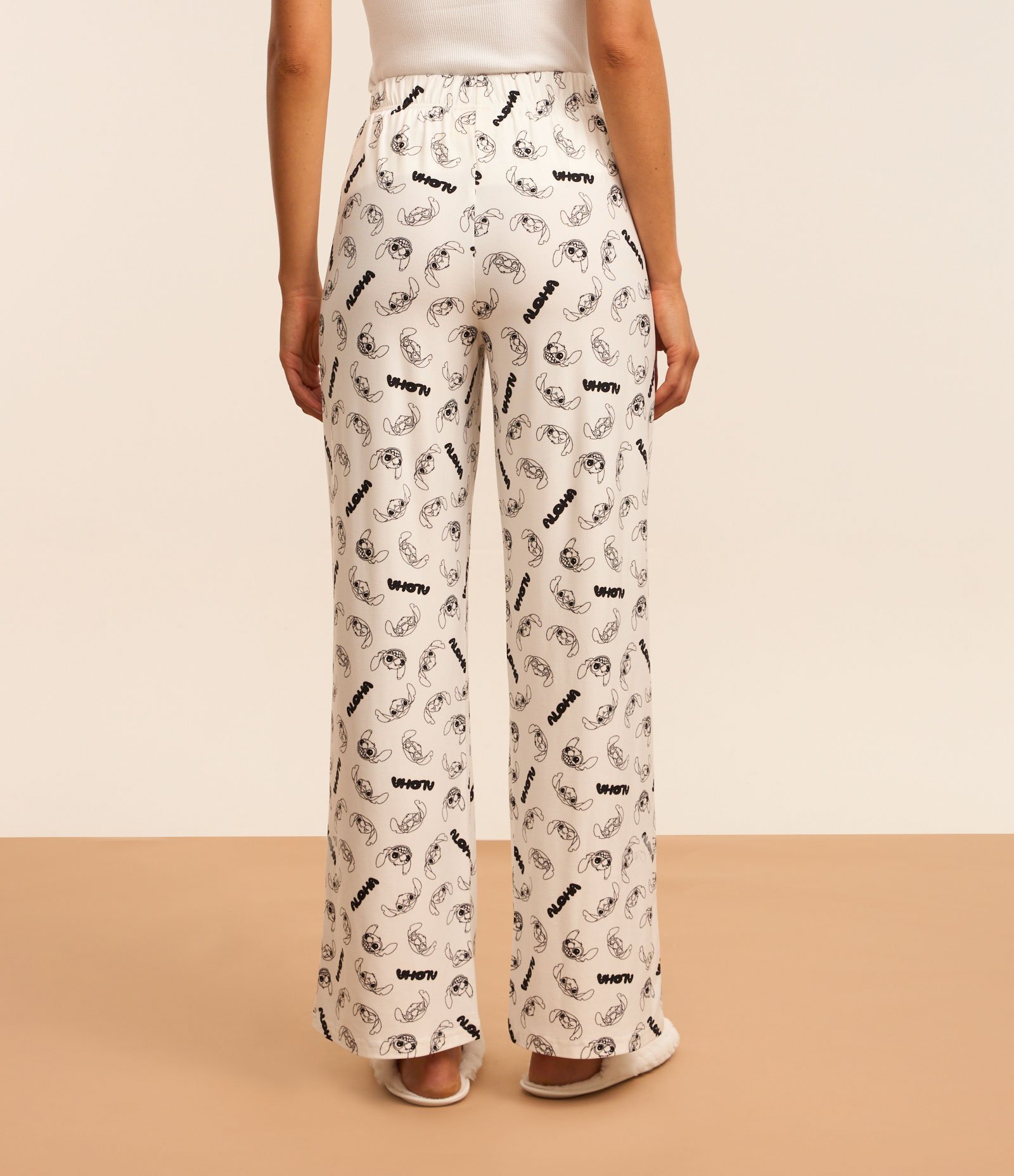 Calça de Pijama em Tecido Toque Suave com Estampa Stitch Branco Neve 3