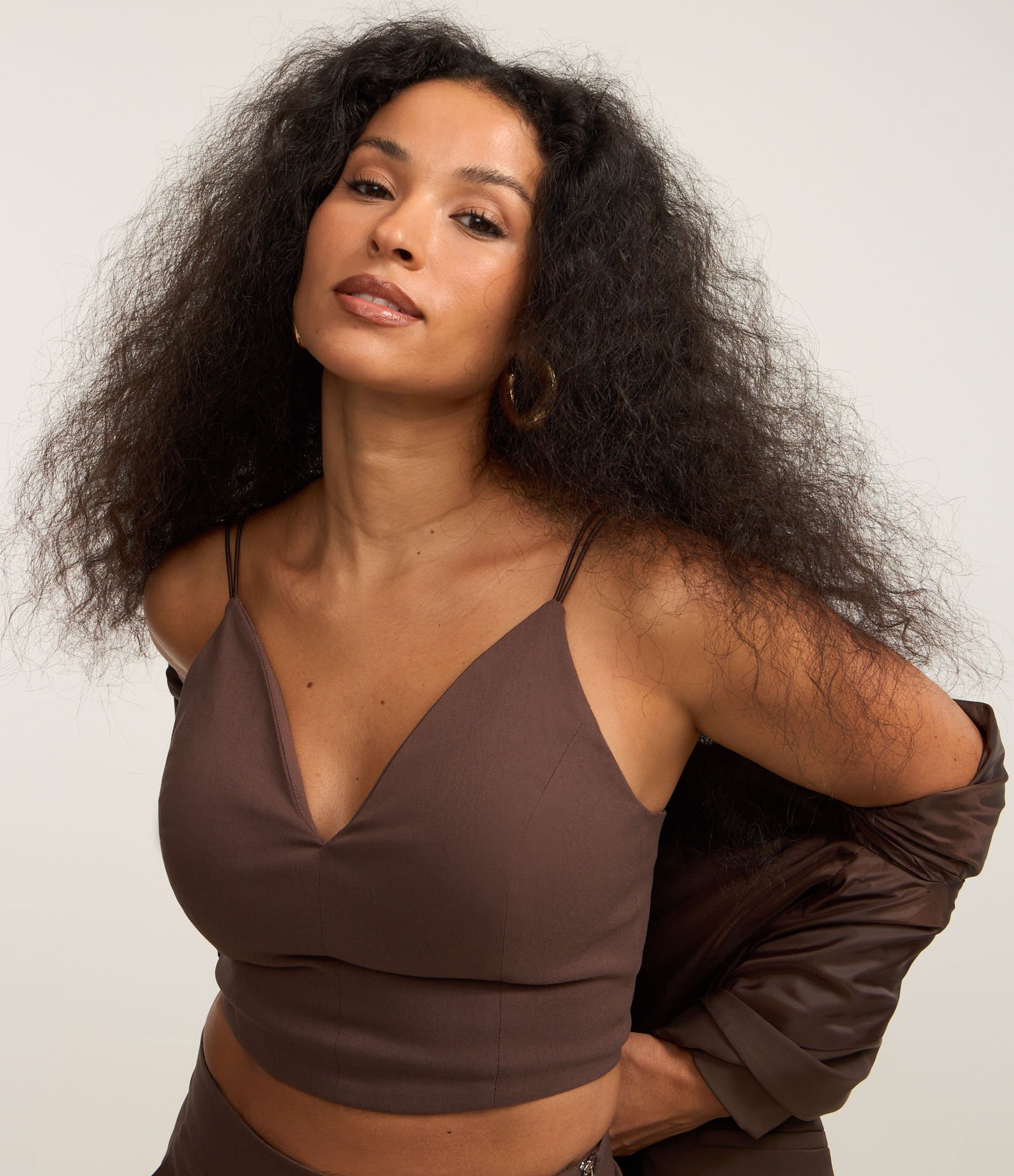 Blusa Cropped Corset em Bengaline com Decote V Marrom 1