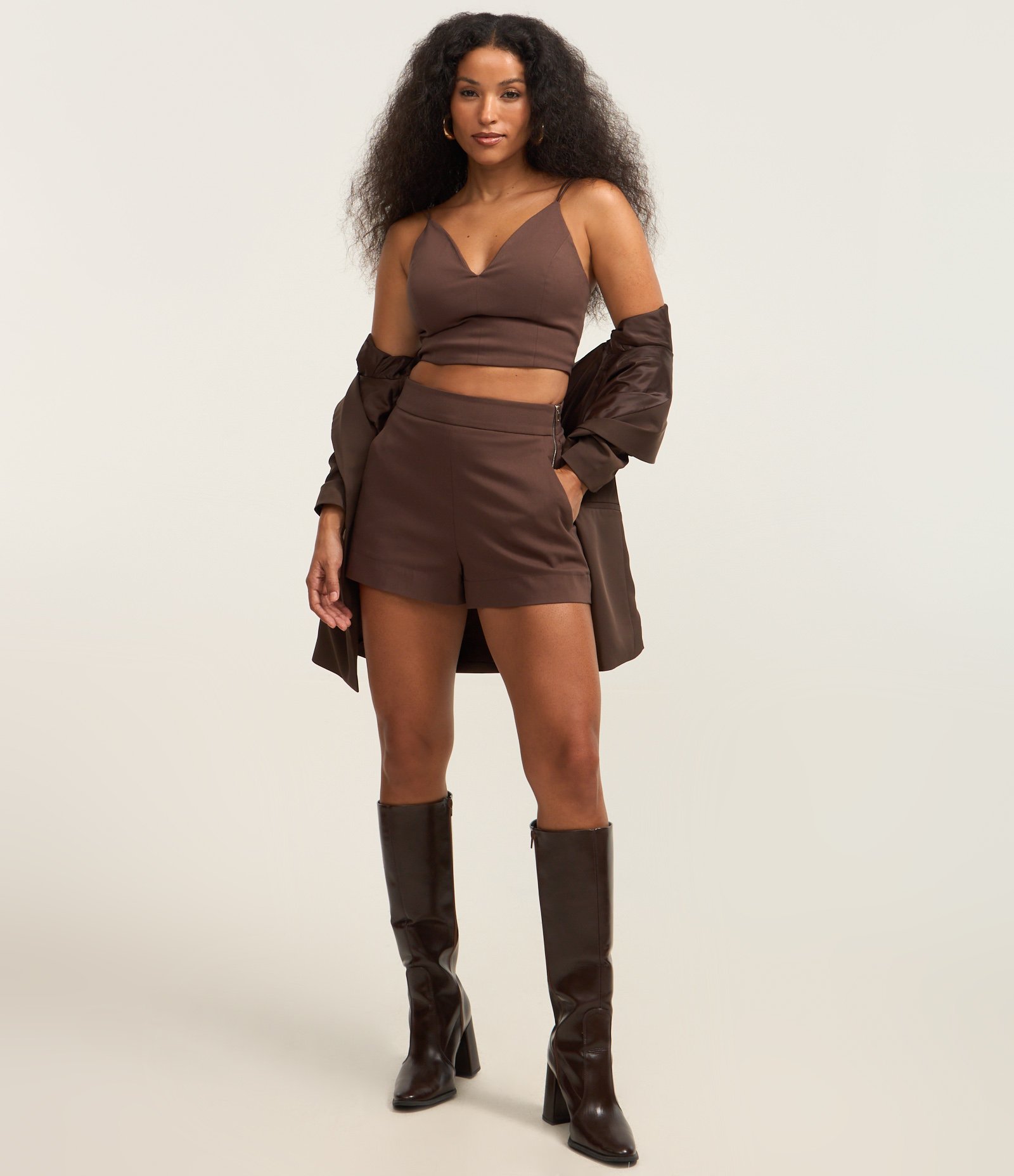 Blusa Cropped Corset em Bengaline com Decote V Marrom 2