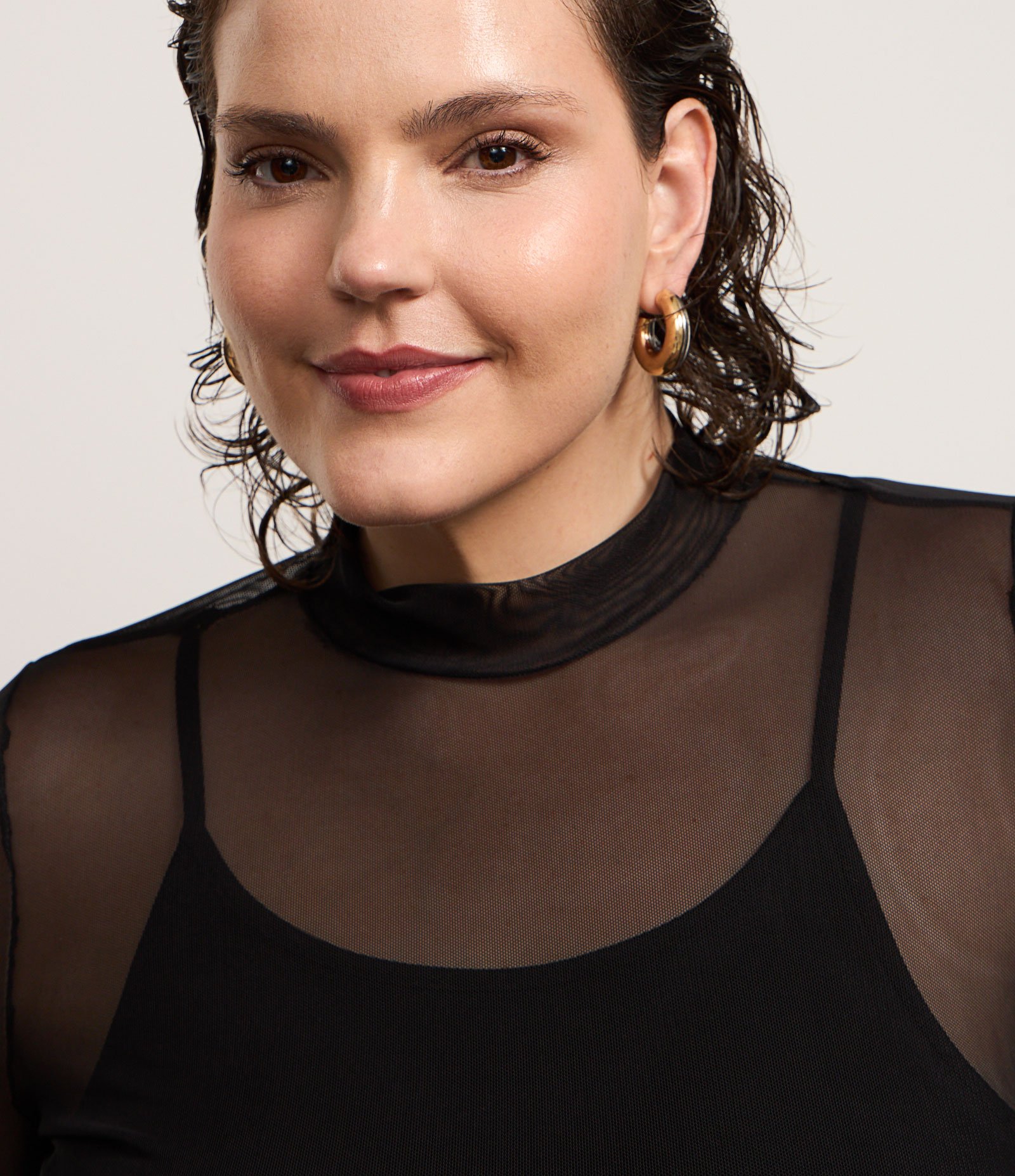 Blusa Sobreposta em Tule com Gola Redonda Curve & Plus Size Preto 3