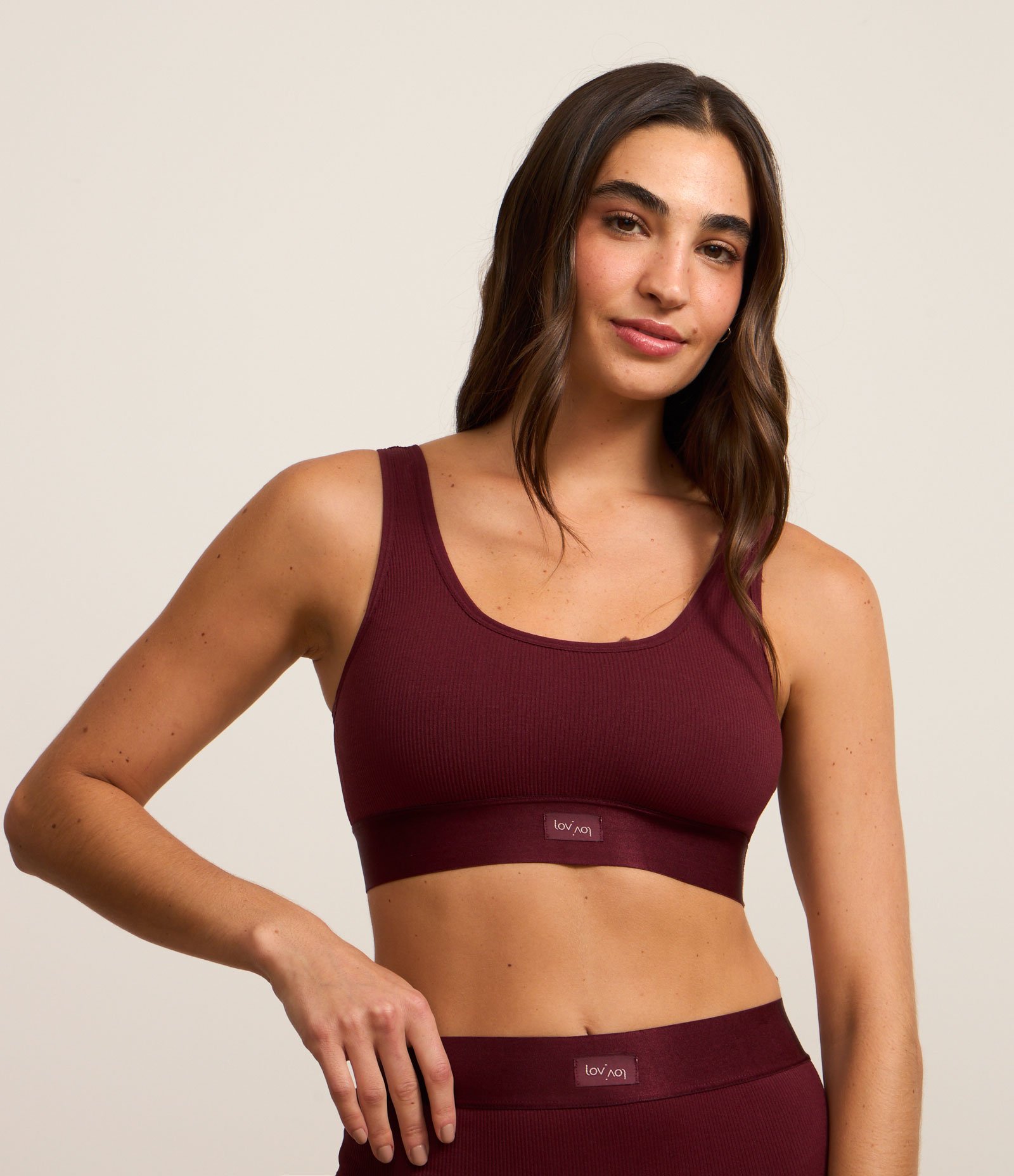 Sutiã Top Sem Bojo Sem Aro em Poliamida Seamless com Alças Largas Bordô 1