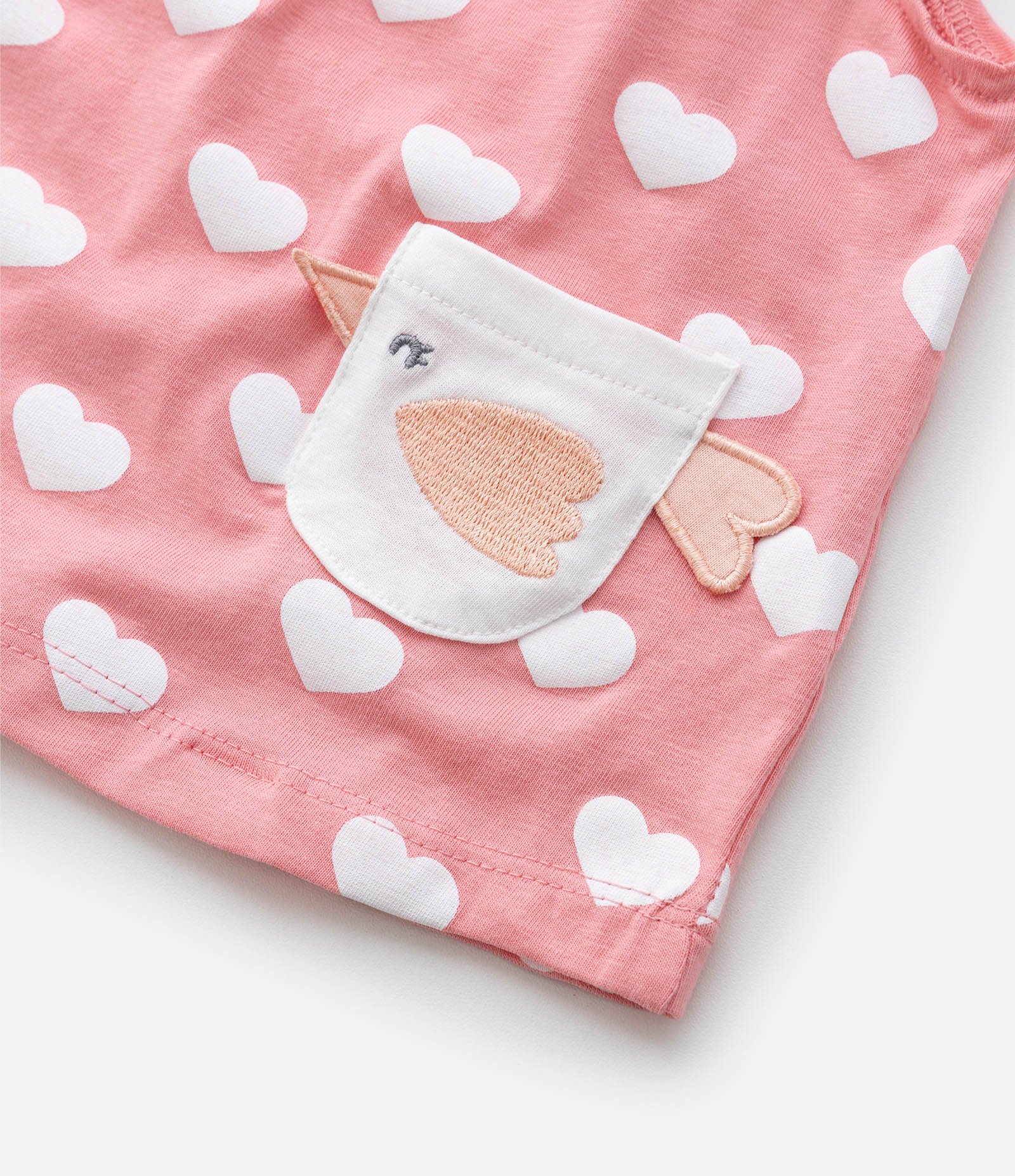 Conjunto Infantil com Bolsos e Estampa Corações - Tam 0 a 18 meses Rosa 12