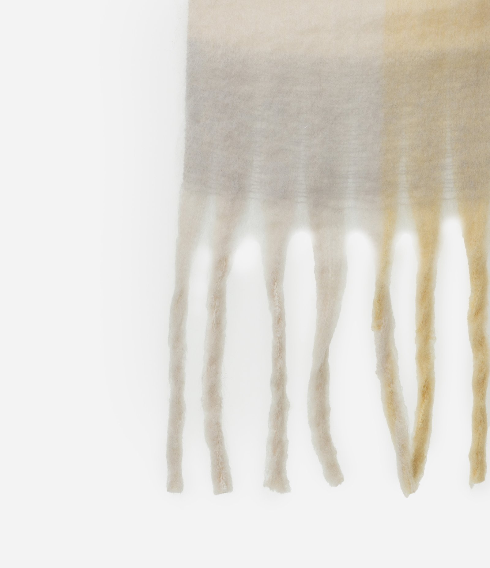 Cachecol em Tricô com Estampa Quadriculada 2