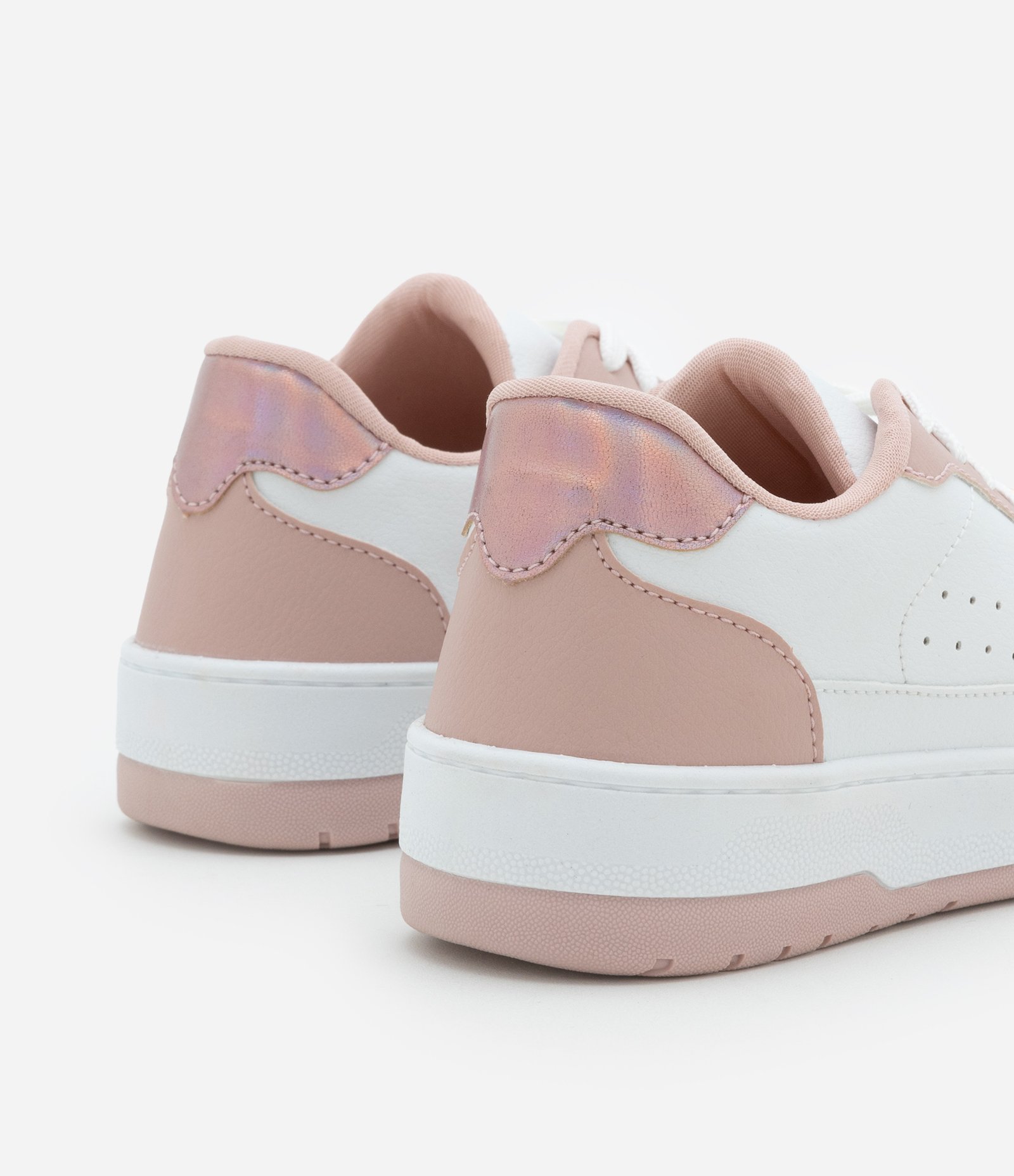 Tênis Street Infantil com Recortes Contrastantes - Tam 28 a 35 Bege/Branco 2