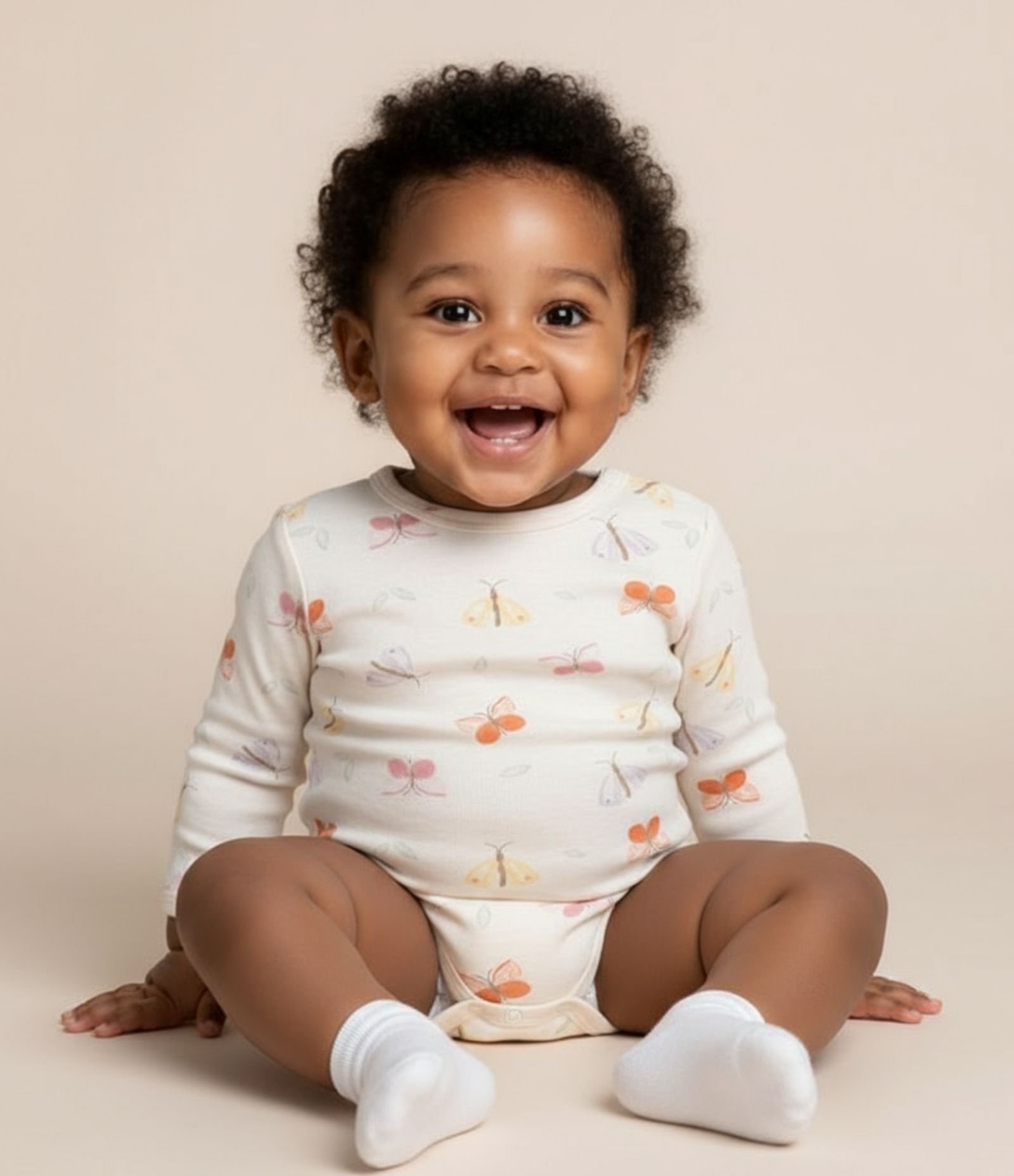 Body Infantil com Estampa de Borboletas - Tam RN a 18 meses Bege 1