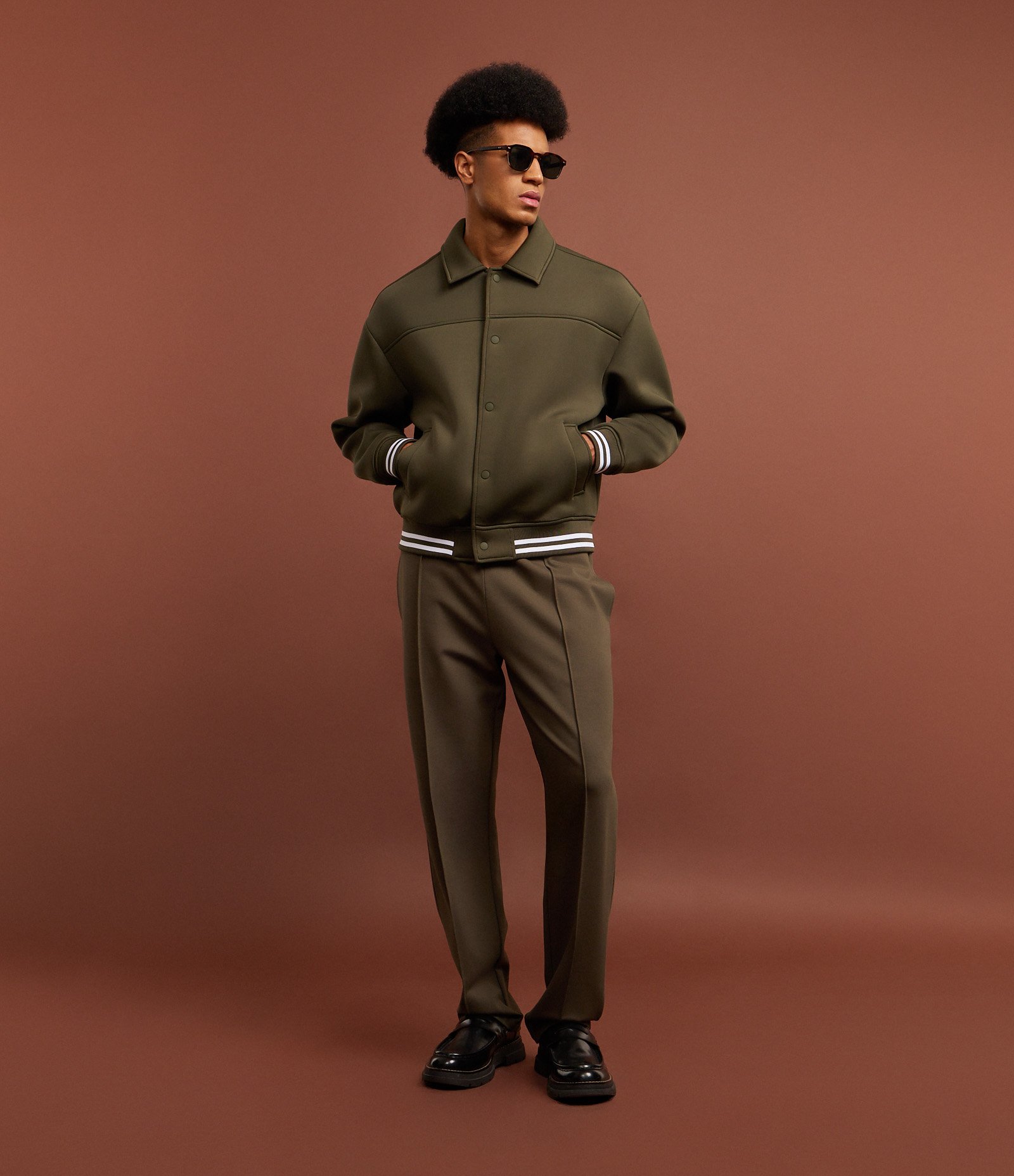 Jaqueta Bomber Tech com Detalhes Contrastantes Verde 2