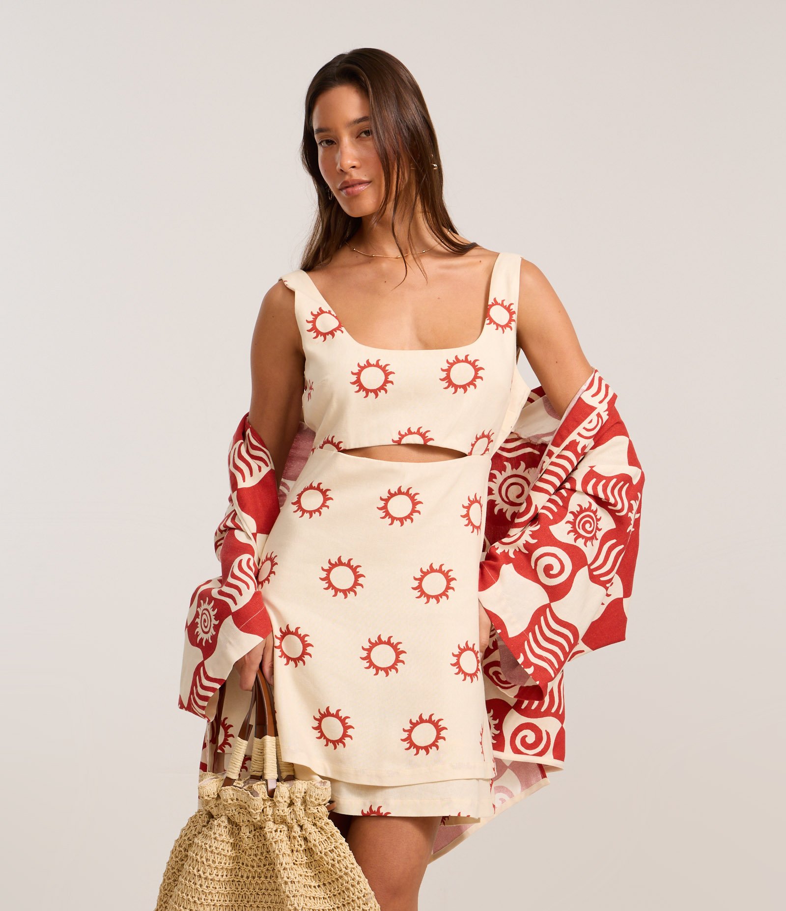 Kimono Alongado em Viscose com Estampa Quadriculada de Solzinhos Vermelho 2