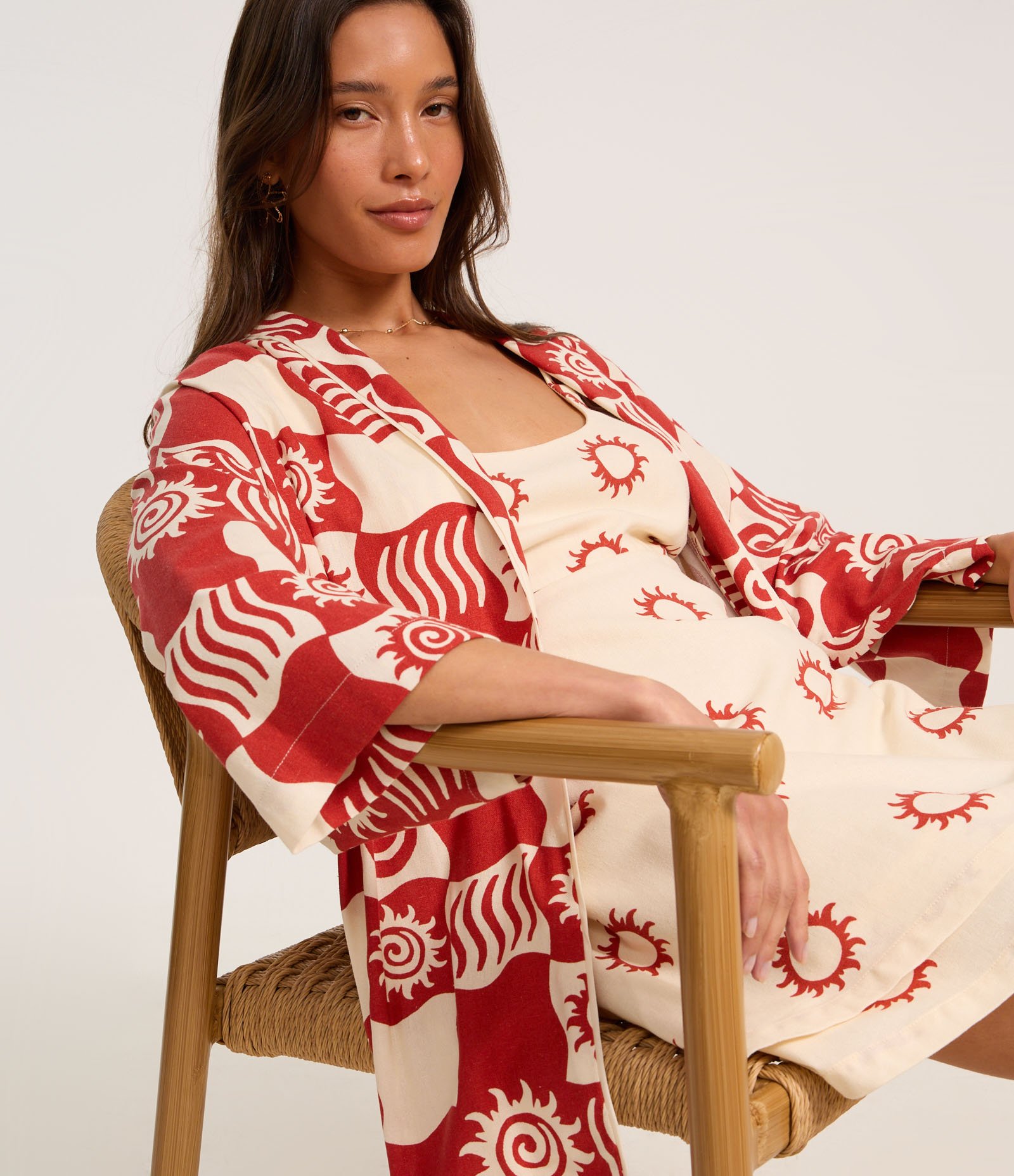 Kimono Alongado em Viscose com Estampa Quadriculada de Solzinhos Vermelho 5