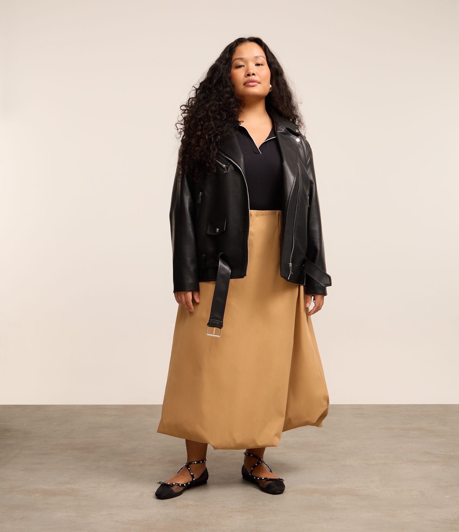 Camiseta em Ribana com Gola Polo Curve & Plus Size Preto 2