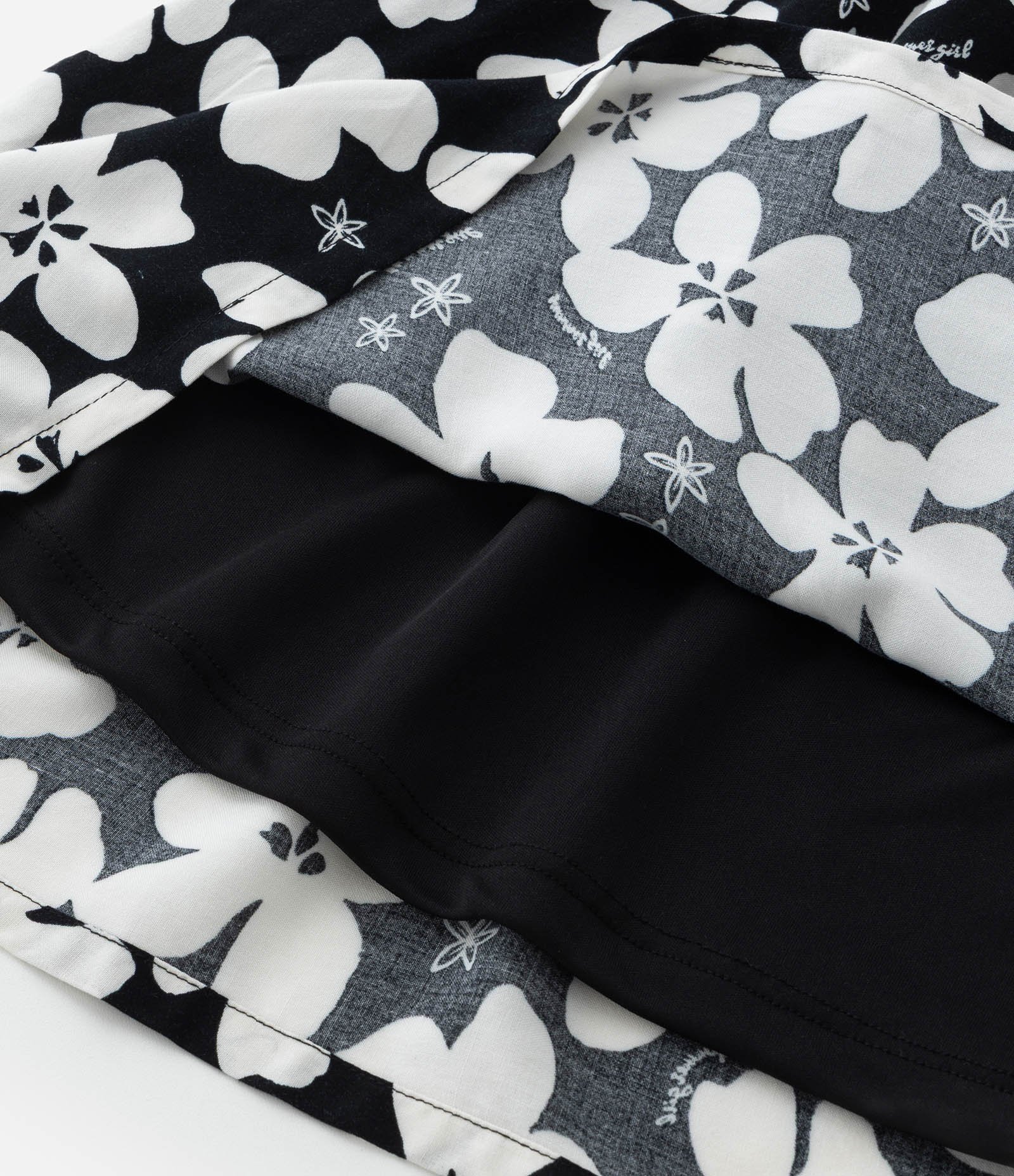 Vestido Infantil com Recorte e Estampa Floral - Tam 5 a 14 Anos Preto 4