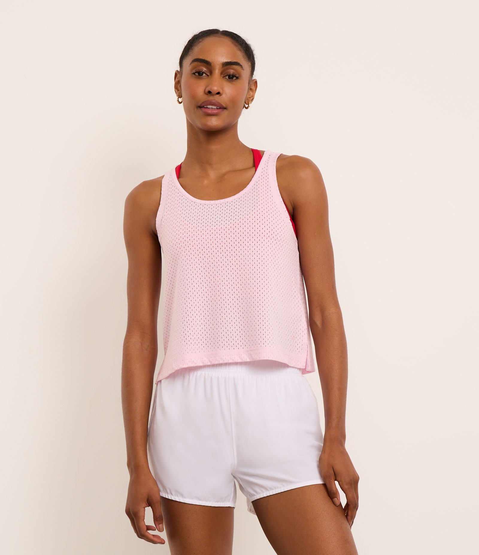 Regata Esportiva Furadinha em Microfibra com Decote U Rosa 1