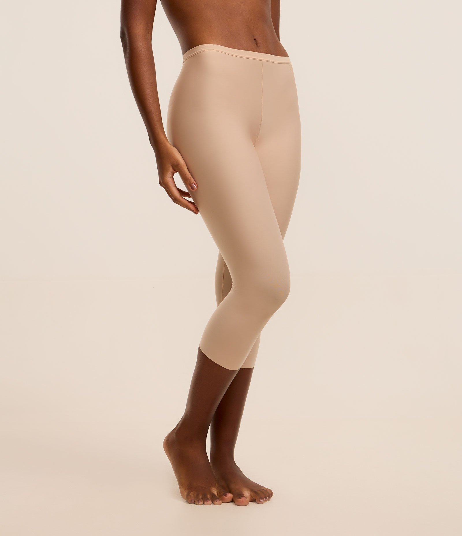 Calça Corsário em Poliamida Seamless DelRio Bege 1