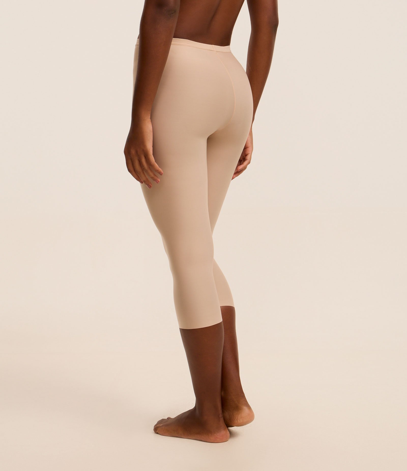 Calça Corsário em Poliamida Seamless DelRio Bege 2