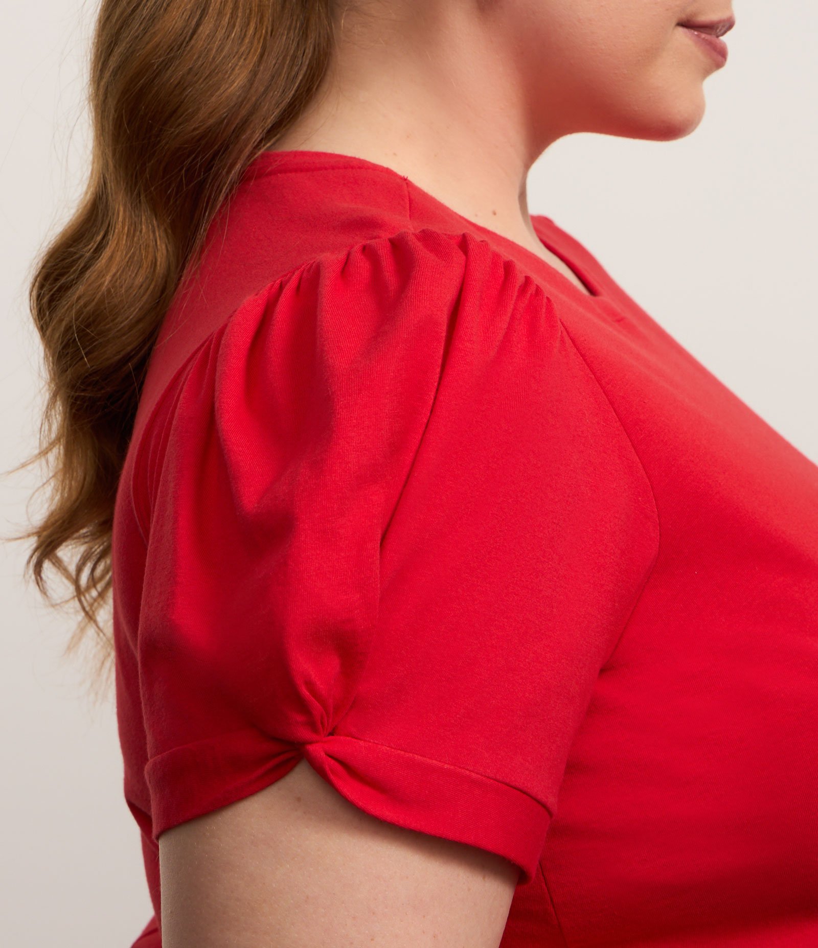 Blusa com Gola Redonda e Manga Bufante Curve & Plus Size Vermelho 2