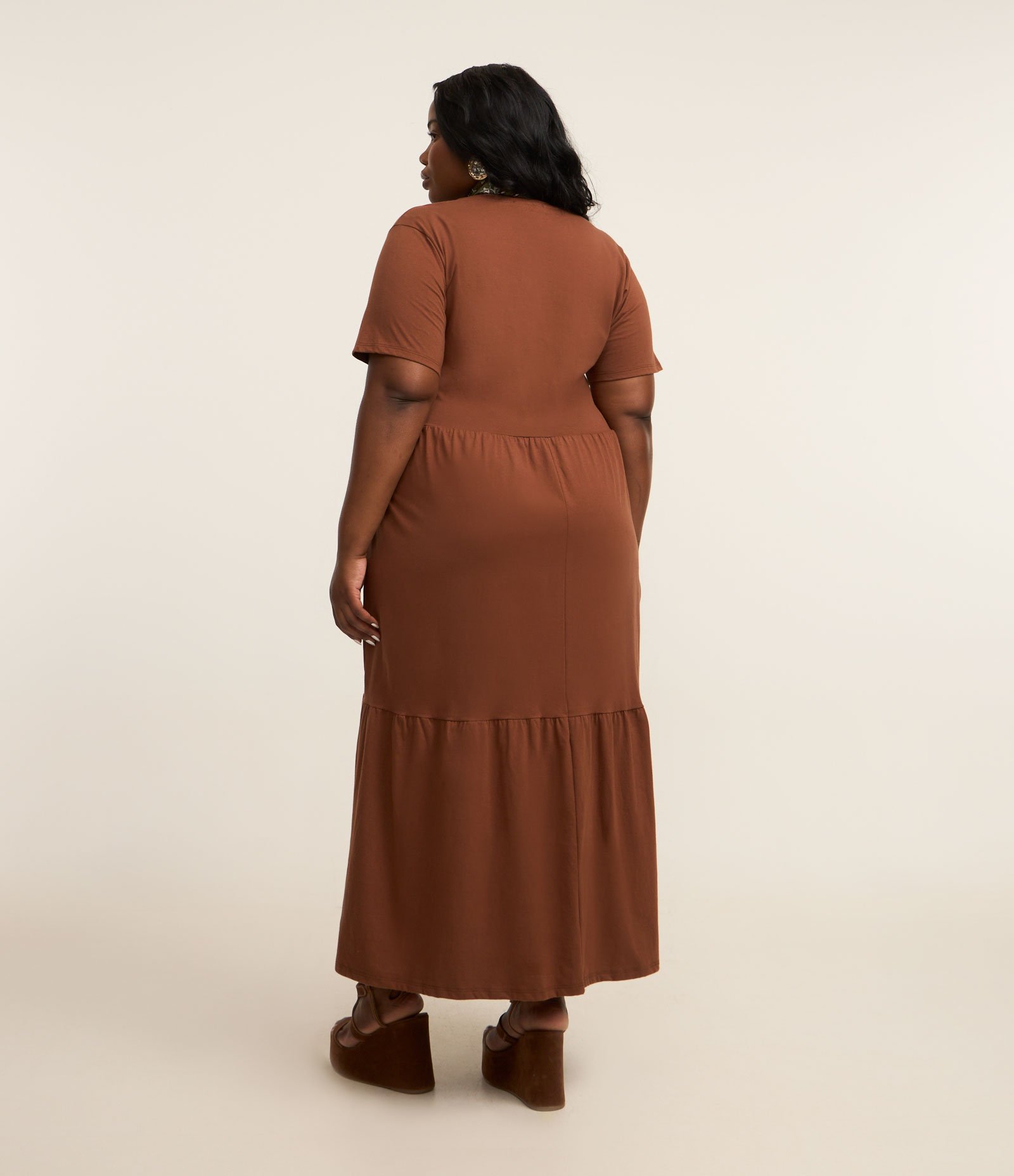 Vestido Midi em Algodão com Babados Curve & Plus Size Marrom 2