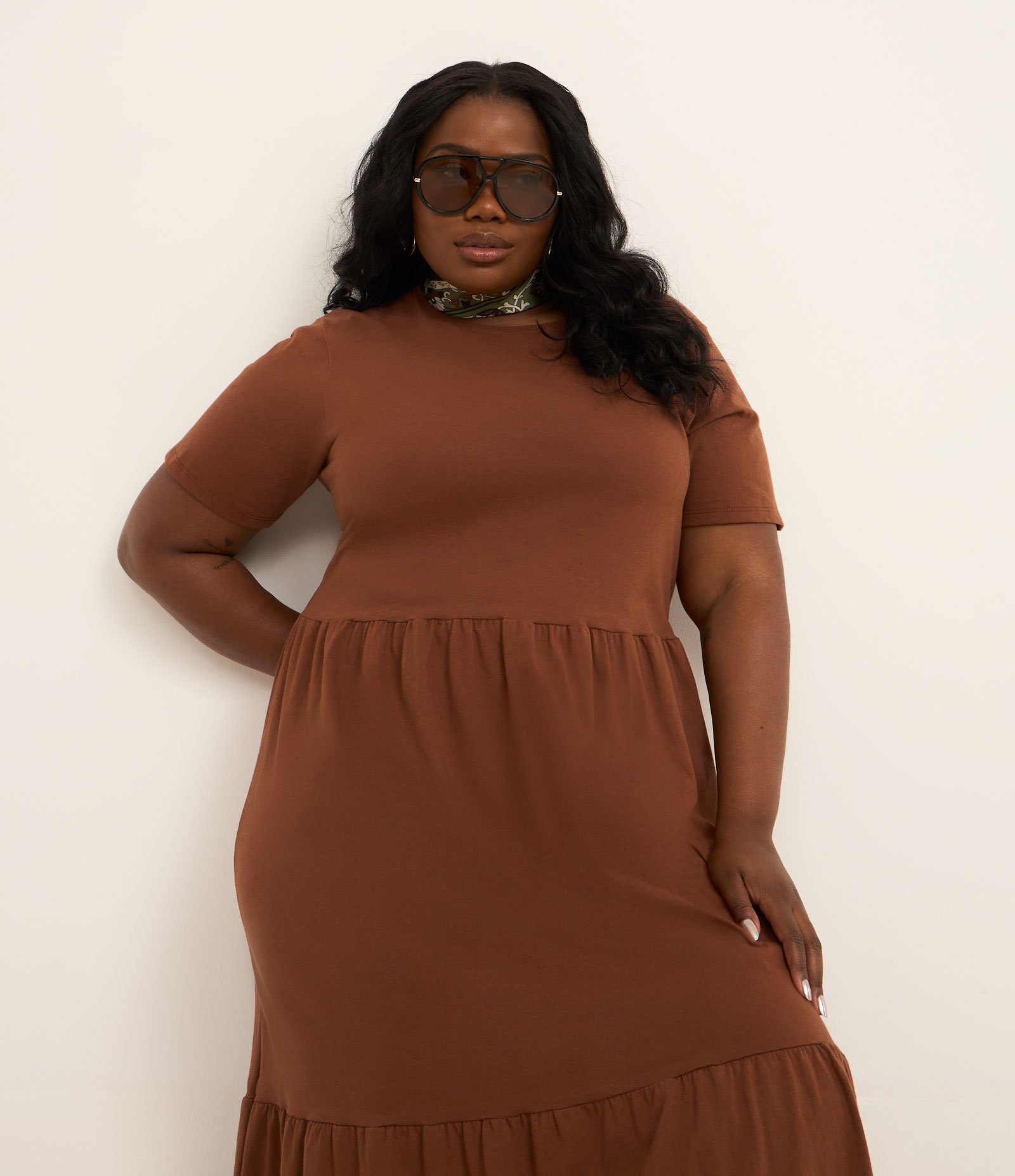 Vestido Midi em Algodão com Babados Curve & Plus Size Marrom 3