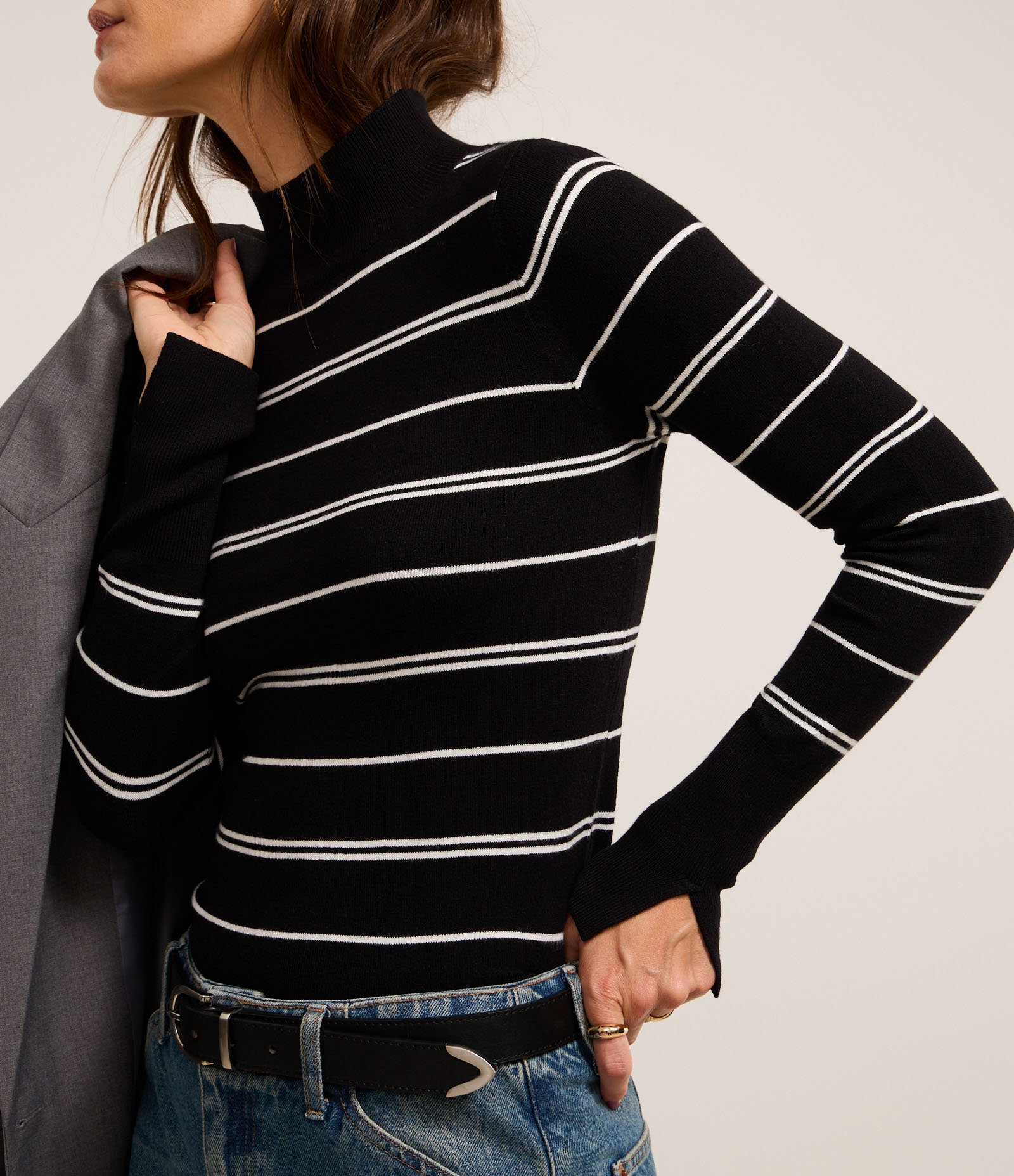Suéter Listrado em Tricô com Gola Alta Preto 3