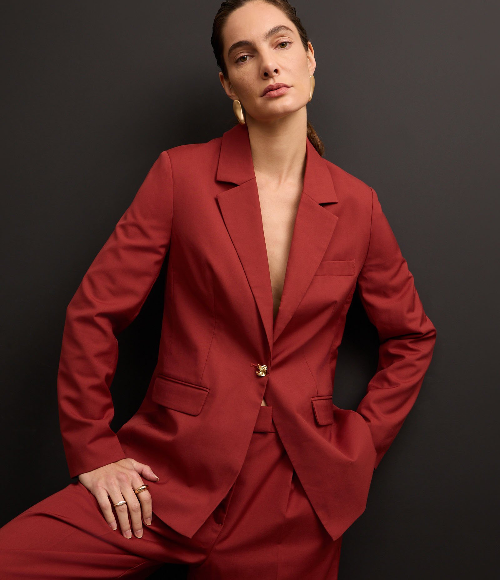 Calça Cenoura Alfaiataria Boho com Pregas Frontais Vermelho 6