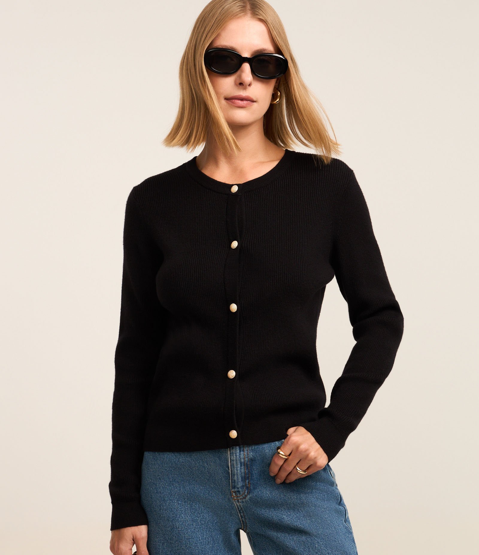 Cardigan Básico em Tricô Canelado com Botões Metalizados Preto 1