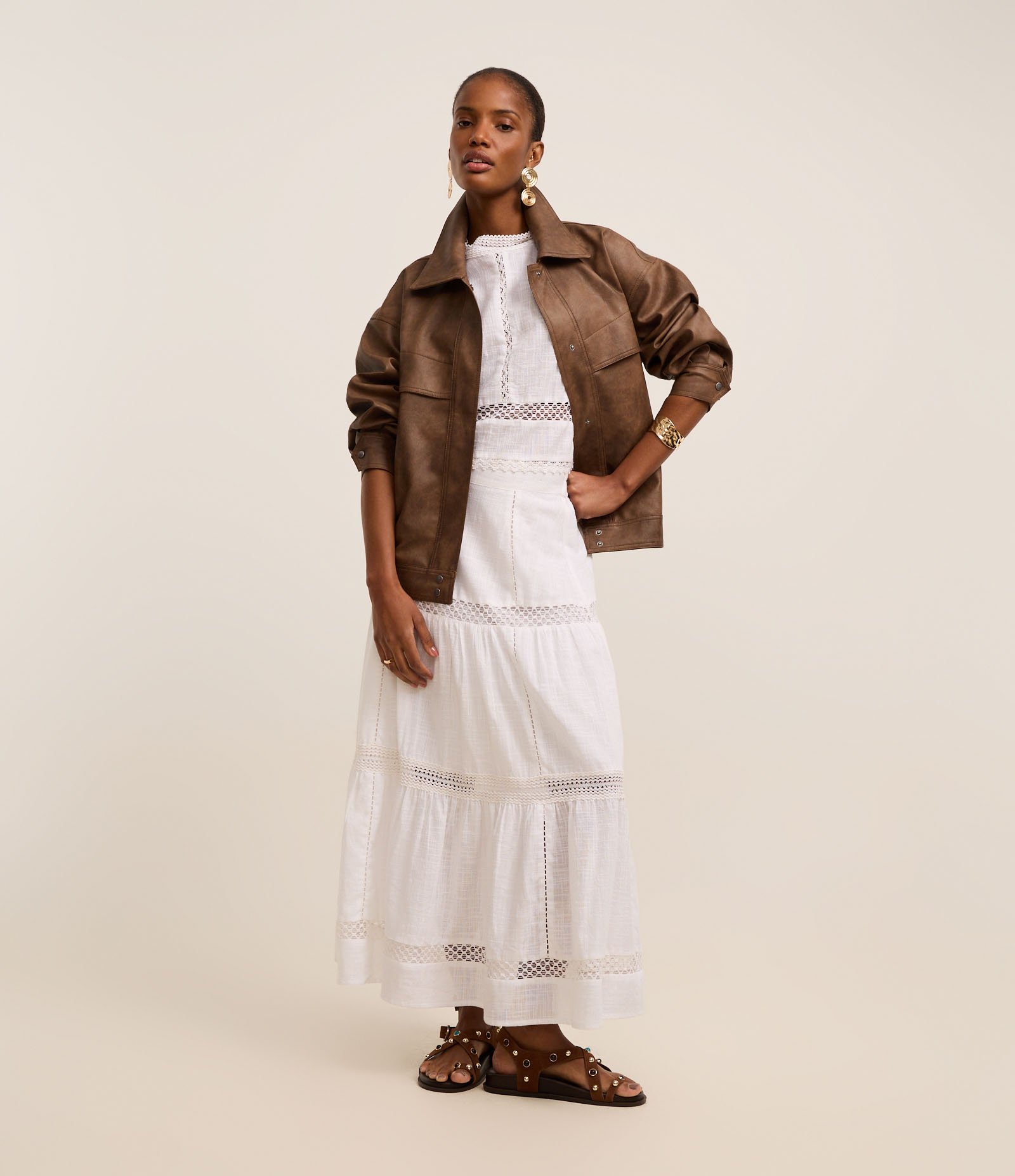 Saia Evasê Midi em Voal com Recorte Franzido e Entremeios Branco 1