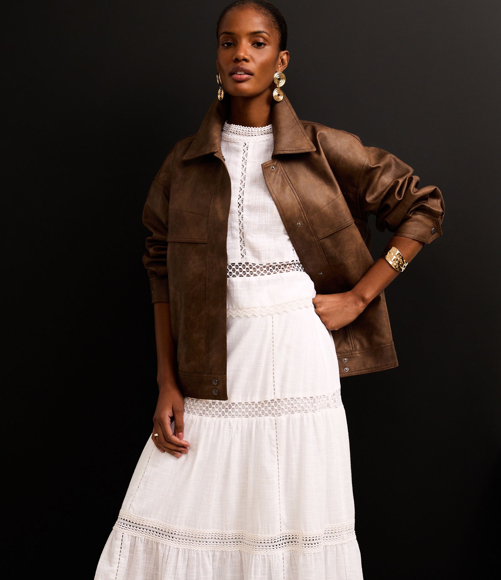 Saia Evasê Midi em Voal com Recorte Franzido e Entremeios Branco 5