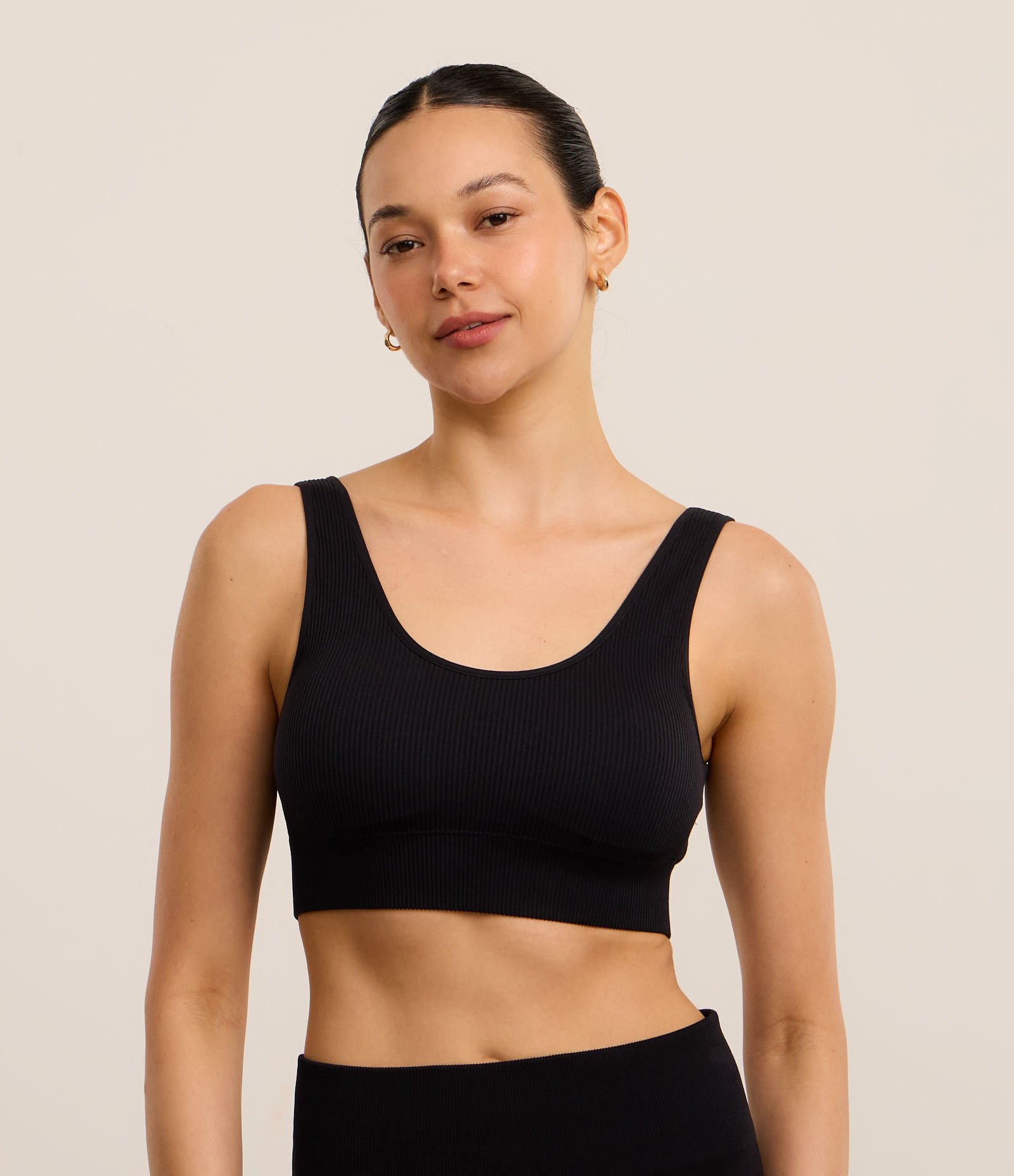 Top Bojo Esportivo Seamless com Alças Largas Preto 1