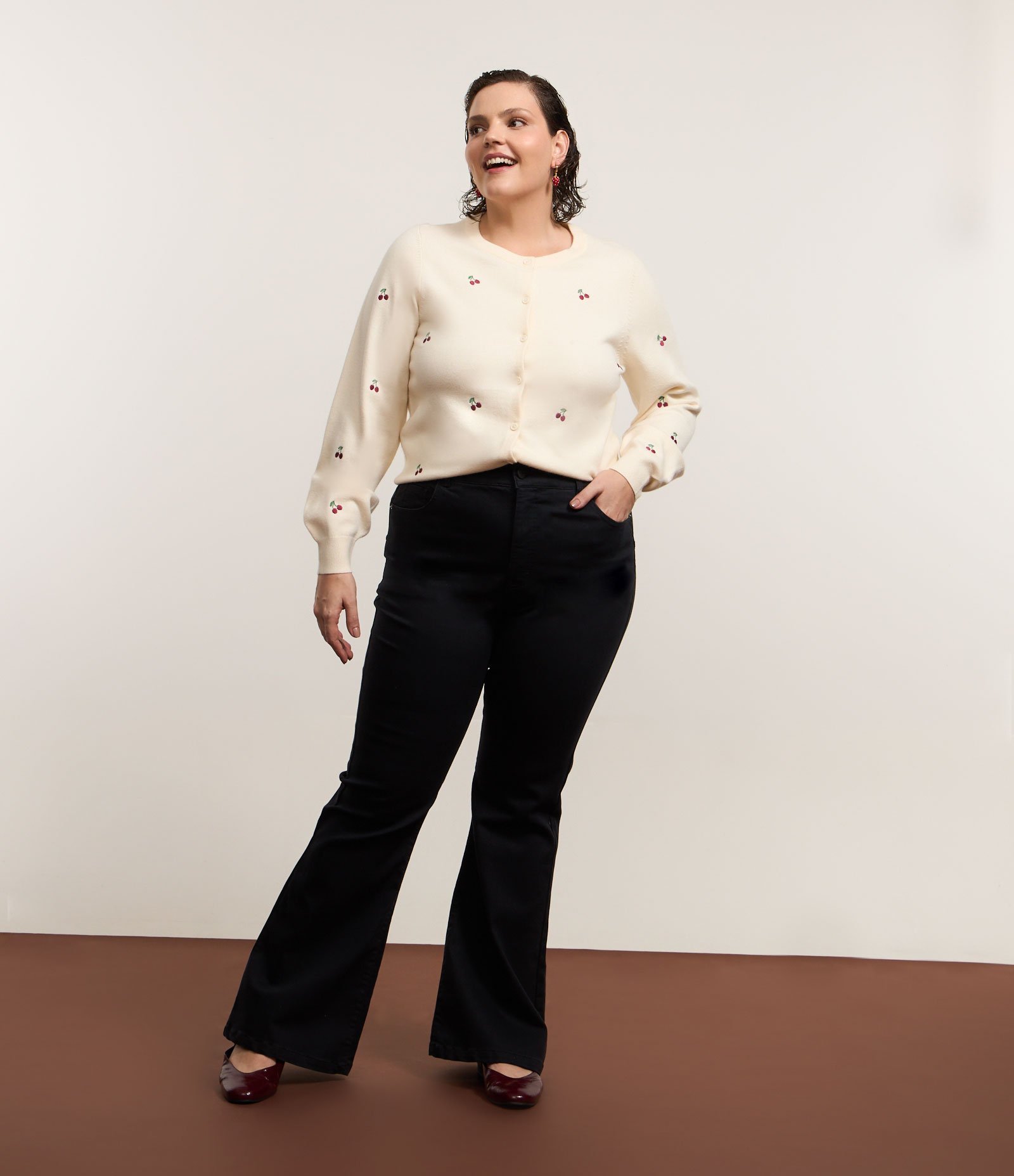 Calça Flare Push Up Jeans com Tule Interno Curve & Plus Size Preto 1